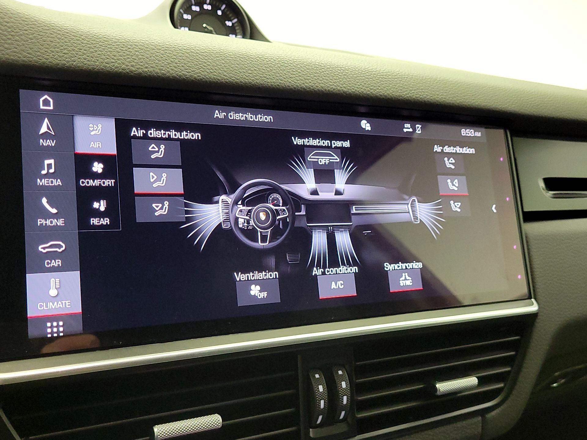 Thumbnail: 2019 Porsche Cayenne - 15