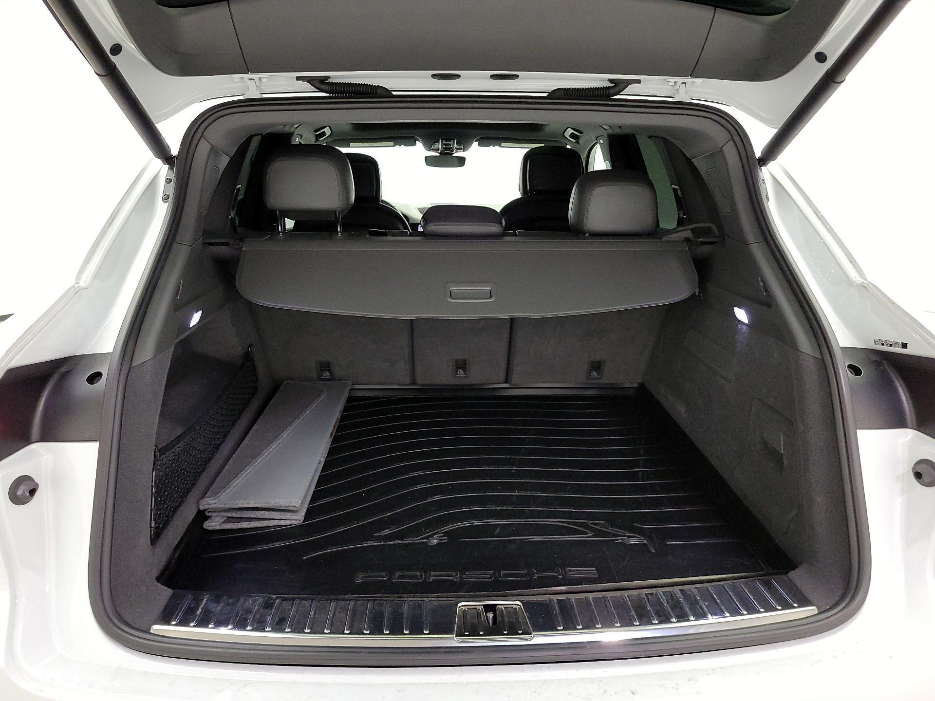 Thumbnail: 2019 Porsche Cayenne - 20