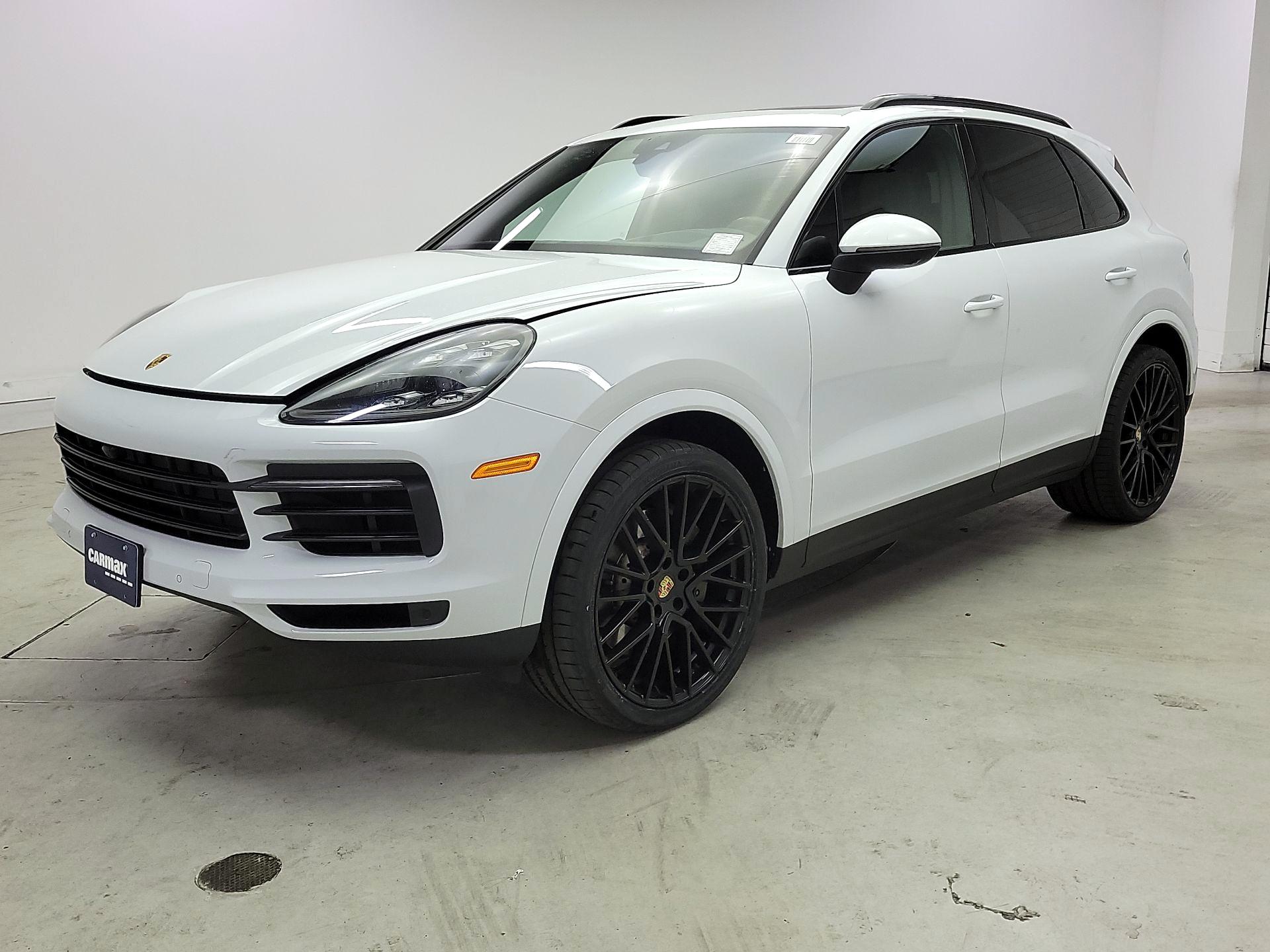 Thumbnail: 2019 Porsche Cayenne - 3