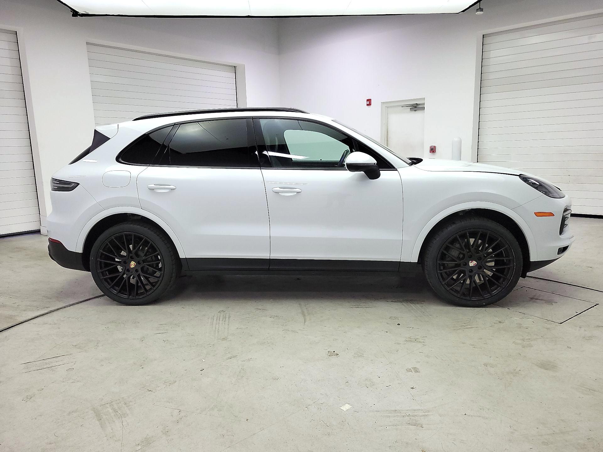 Thumbnail: 2019 Porsche Cayenne - 4