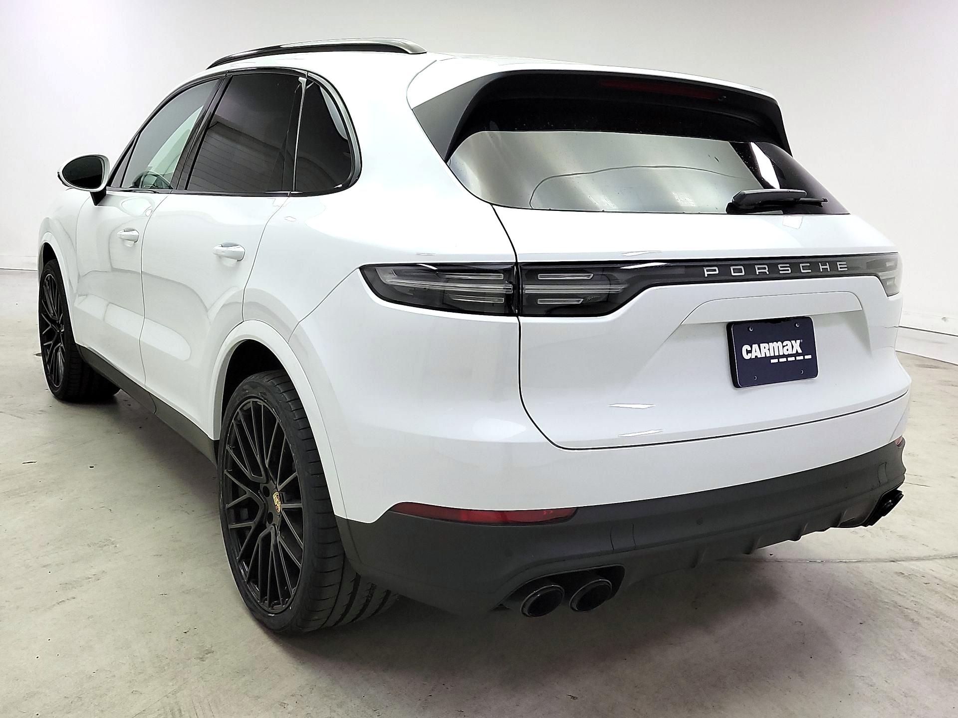 Thumbnail: 2019 Porsche Cayenne - 7