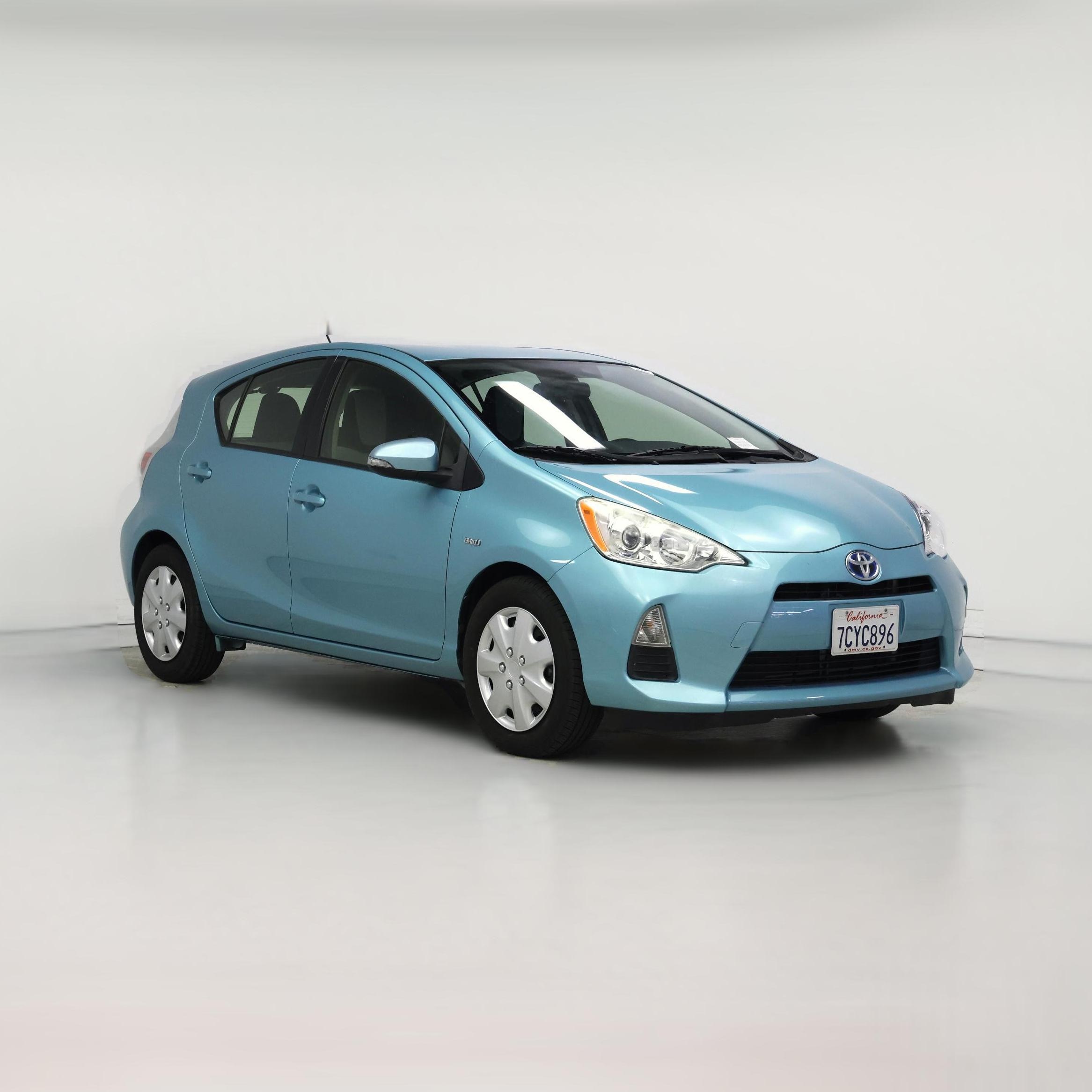 Thumbnail: 2014 Toyota Prius c - 1