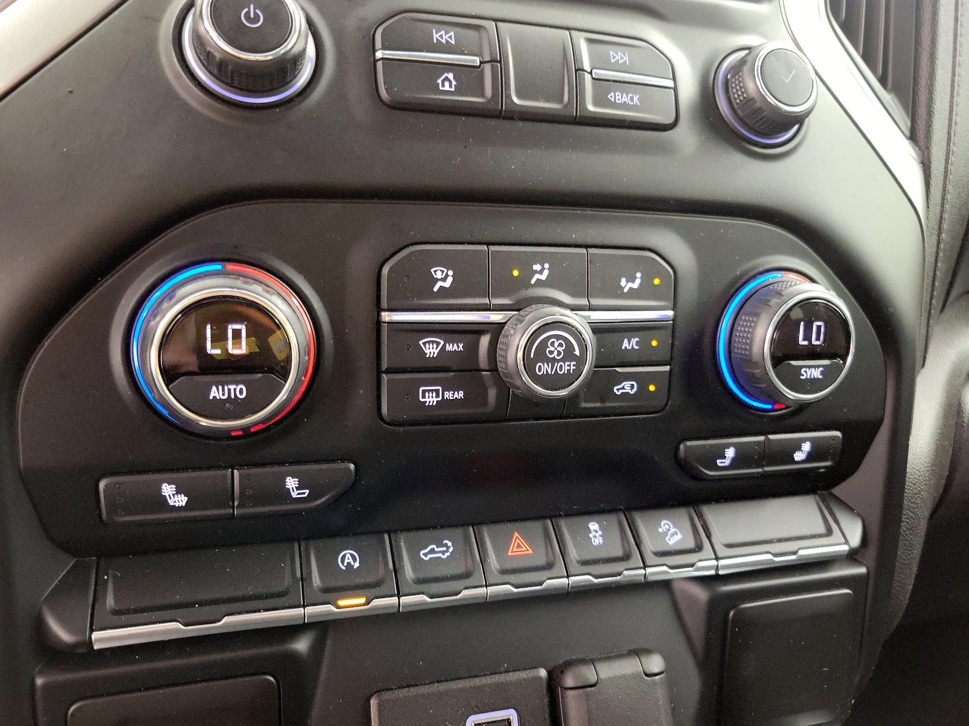 Thumbnail: 2019 Chevrolet Silverado 1500 - 16
