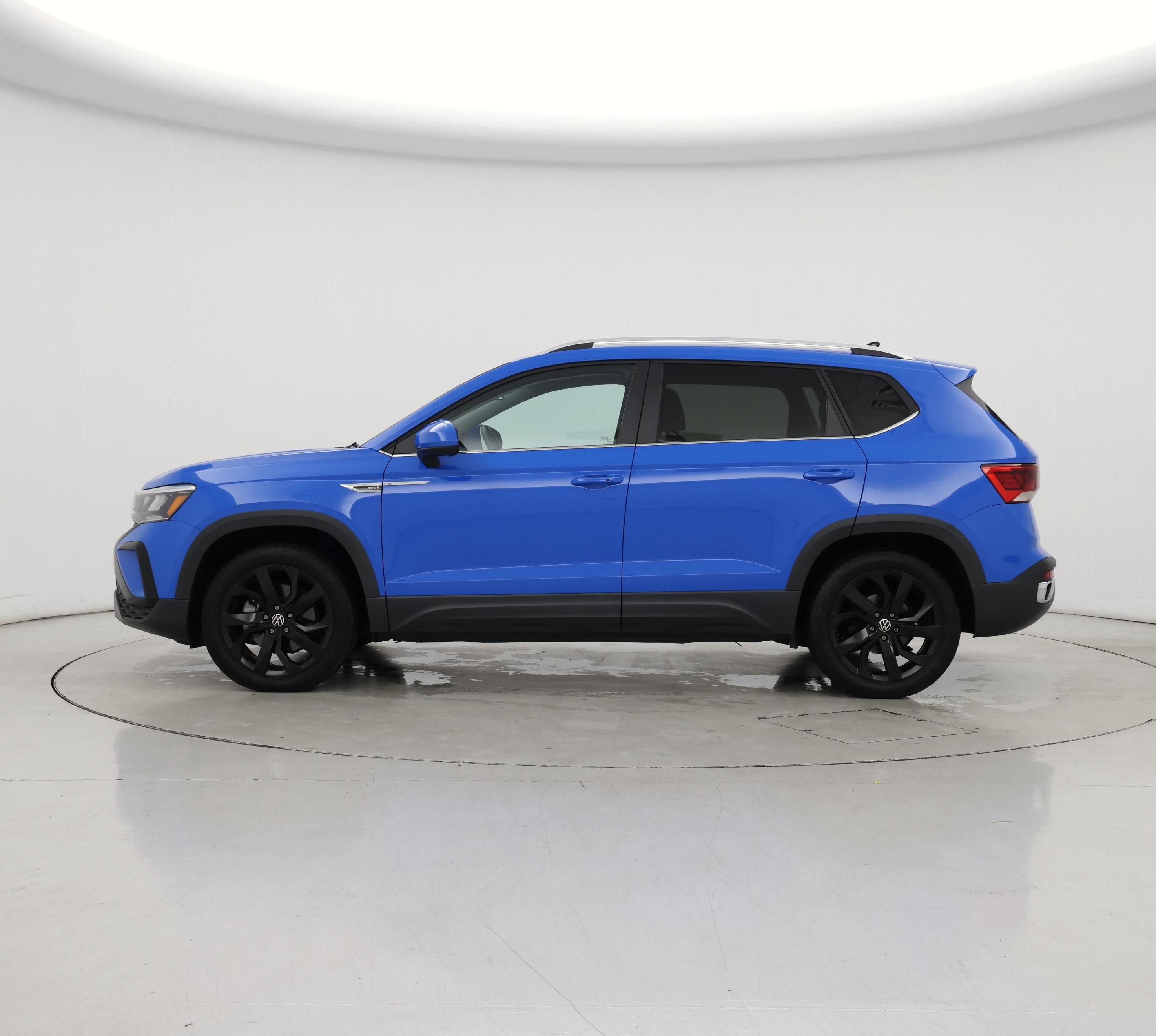Thumbnail: 2022 Volkswagen Taos - 3