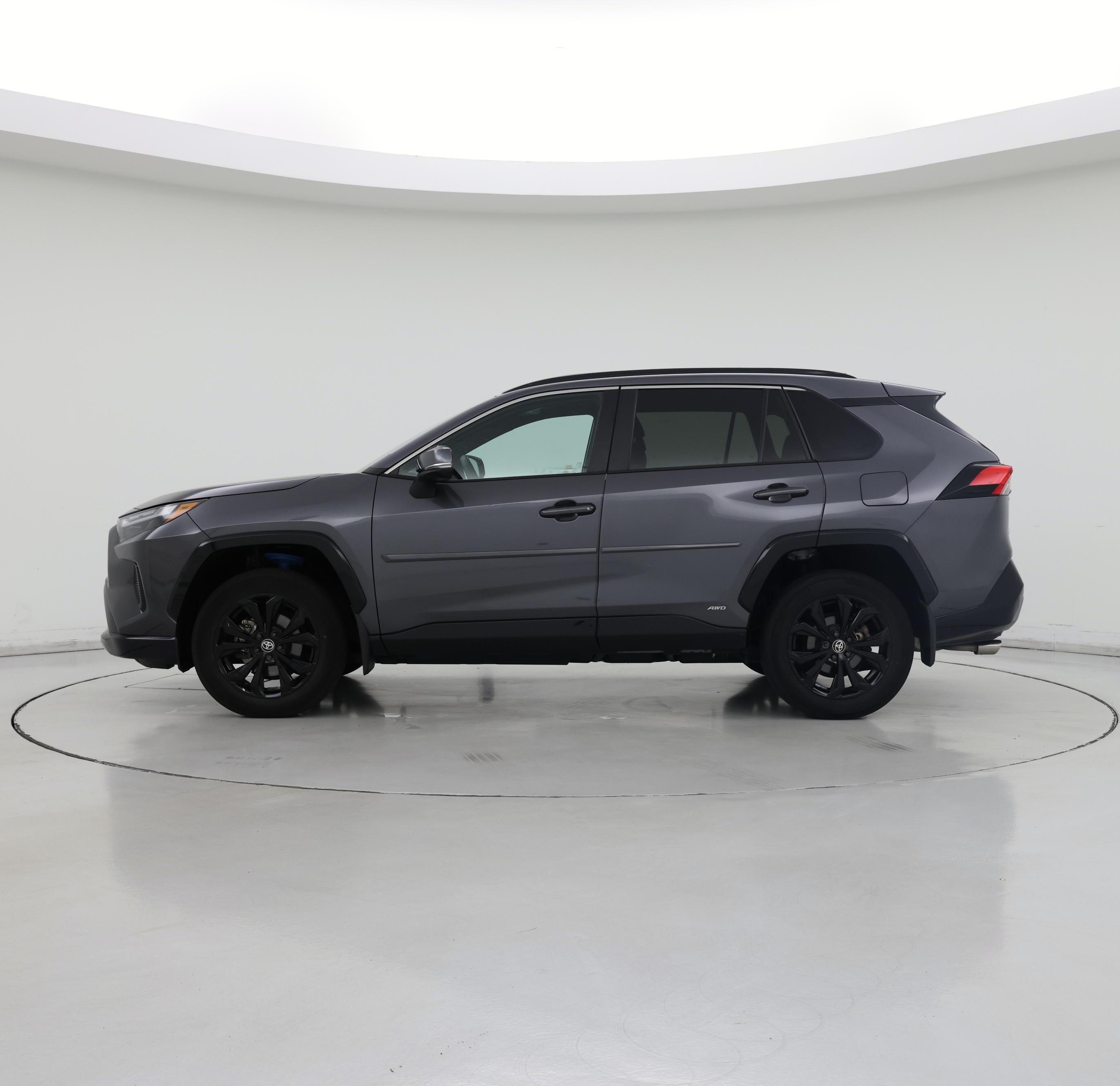 Thumbnail: 2022 Toyota RAV4 - 3