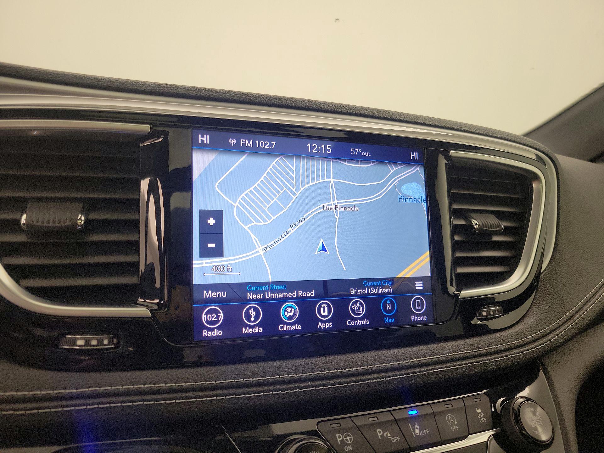 Thumbnail: 2019 Chrysler Pacifica - 14