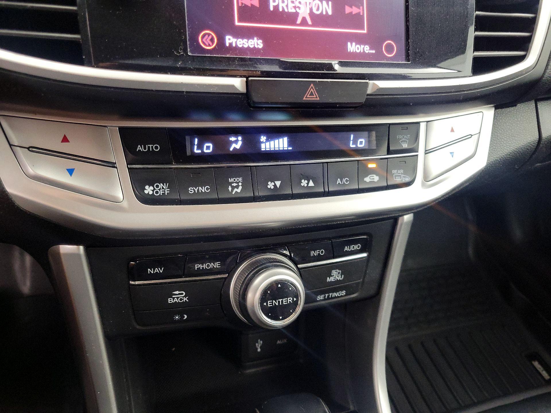 Thumbnail: 2015 Honda Accord - 17