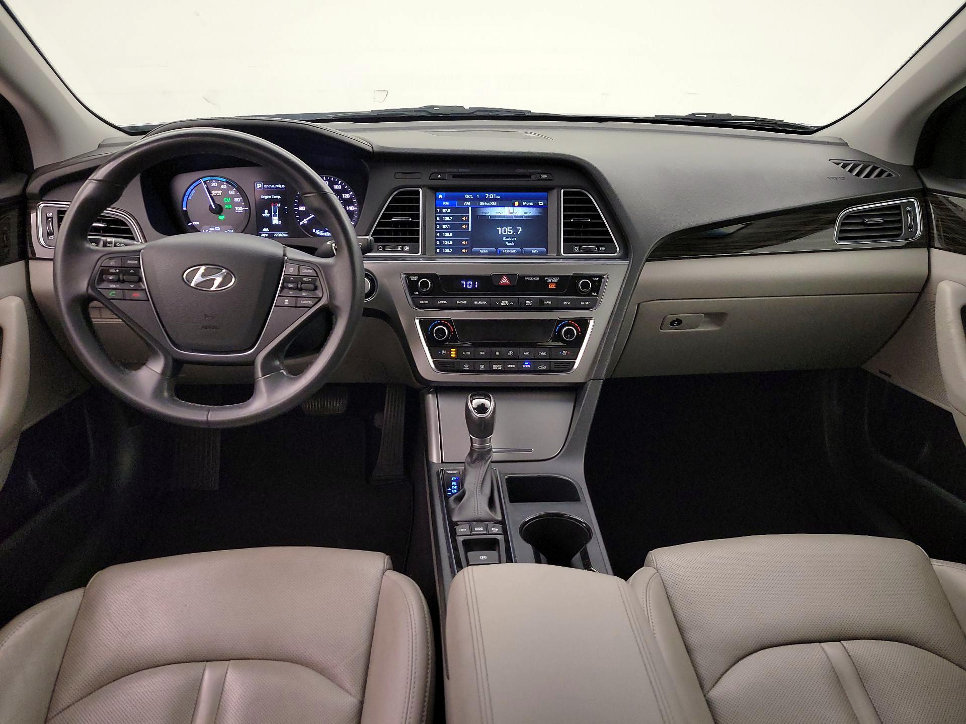 Thumbnail: 2017 Hyundai Sonata - 9