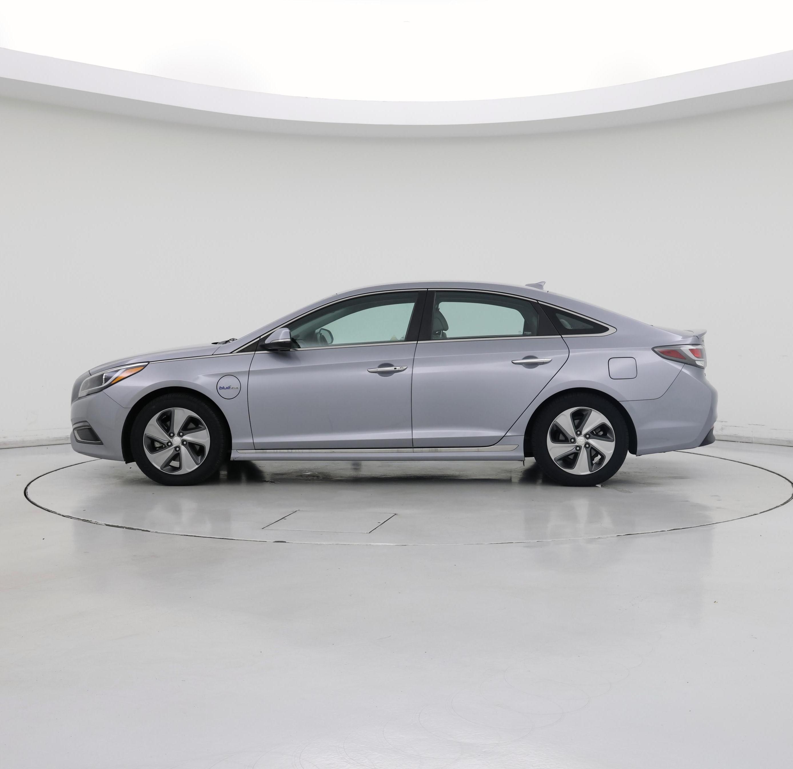 Thumbnail: 2017 Hyundai Sonata - 3
