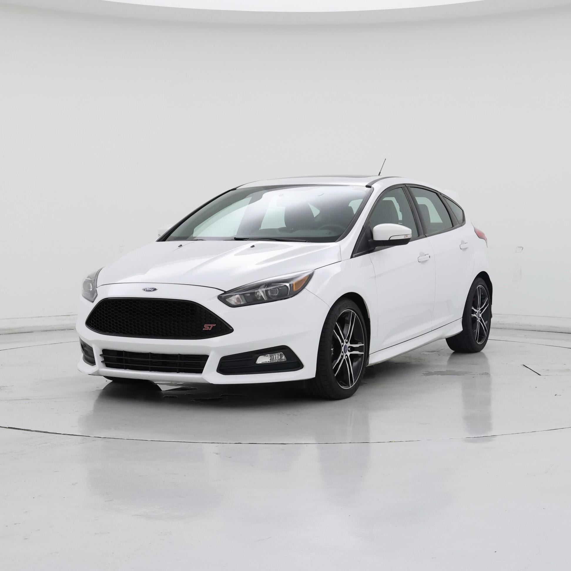 Thumbnail: 2018 Ford Focus - 4
