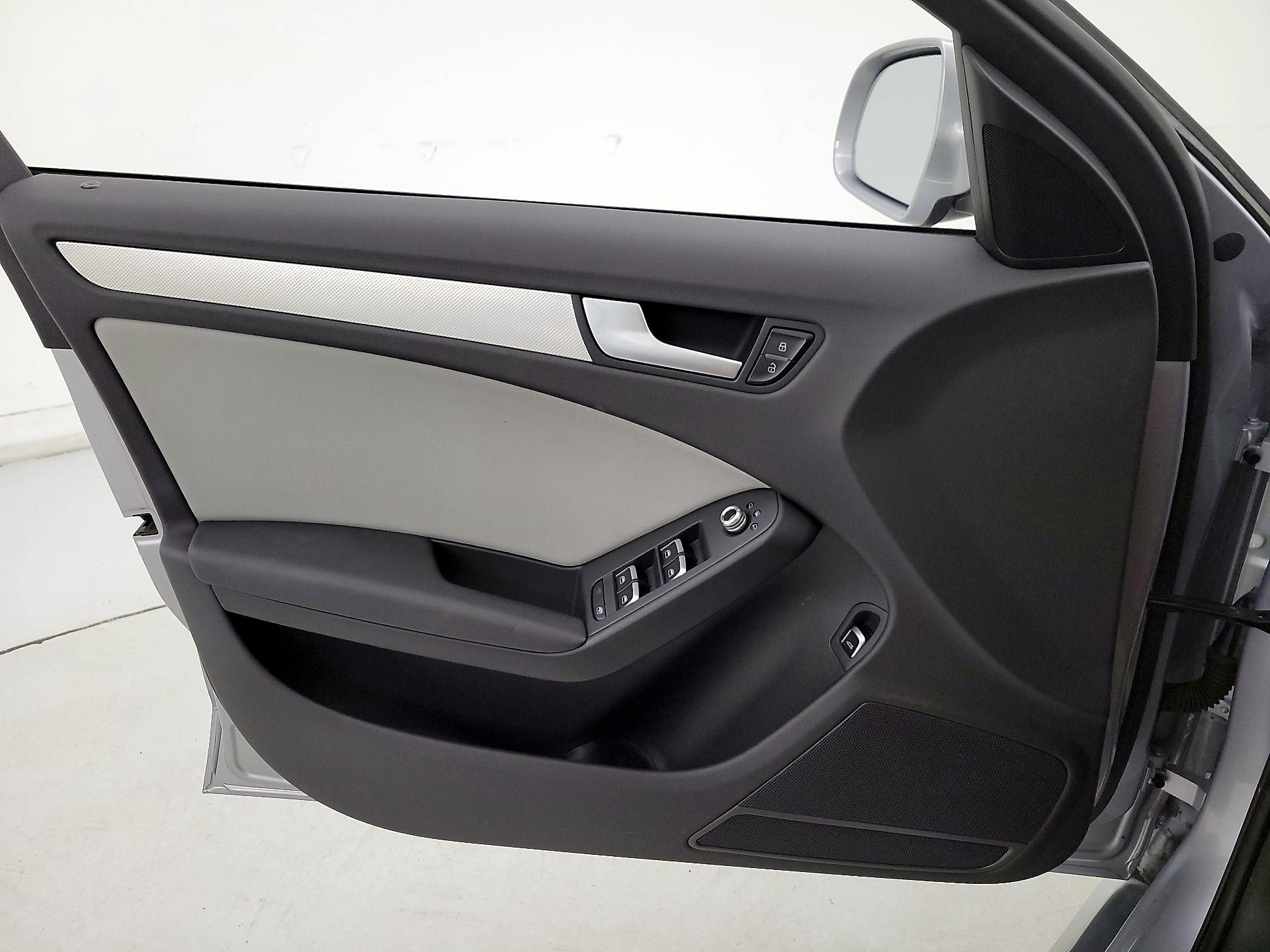 Thumbnail: 2015 Audi A4 - 12
