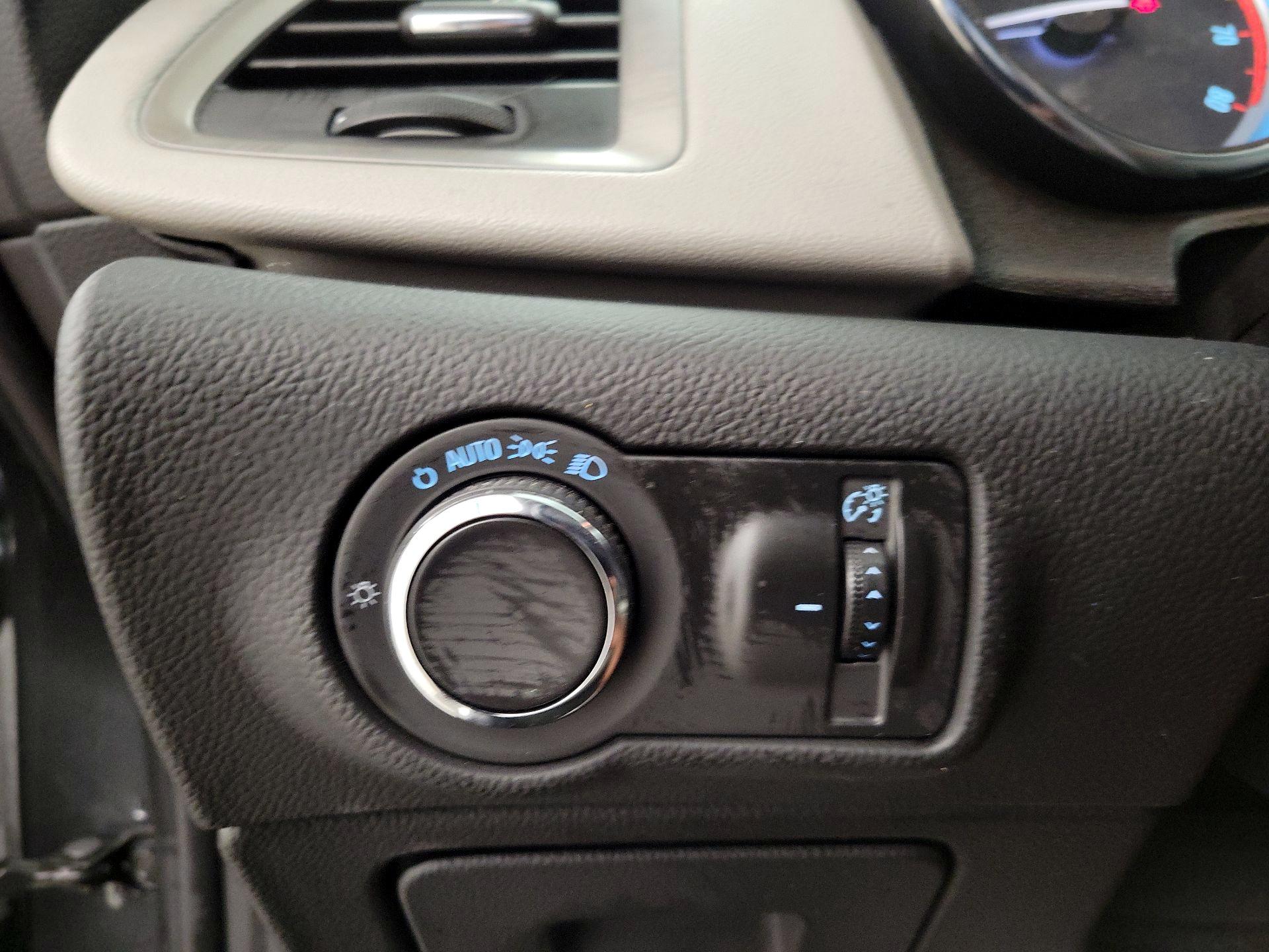 Thumbnail: 2016 Buick Verano - 13