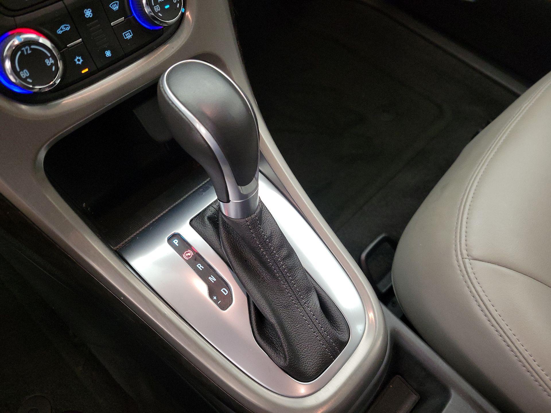 Thumbnail: 2016 Buick Verano - 17