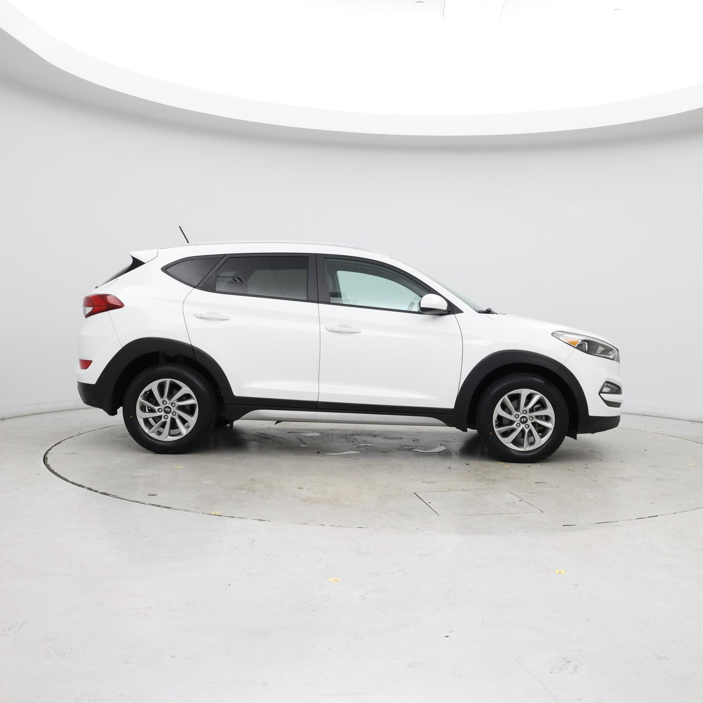 Thumbnail: 2017 Hyundai Tucson - 7