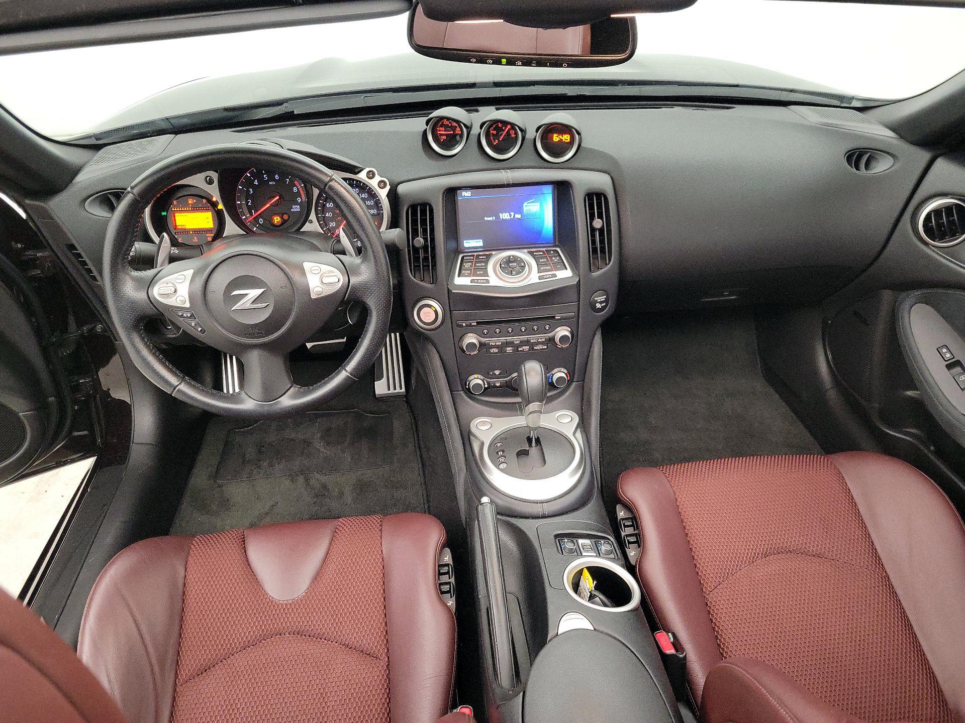 Thumbnail: 2015 Nissan Z - 9
