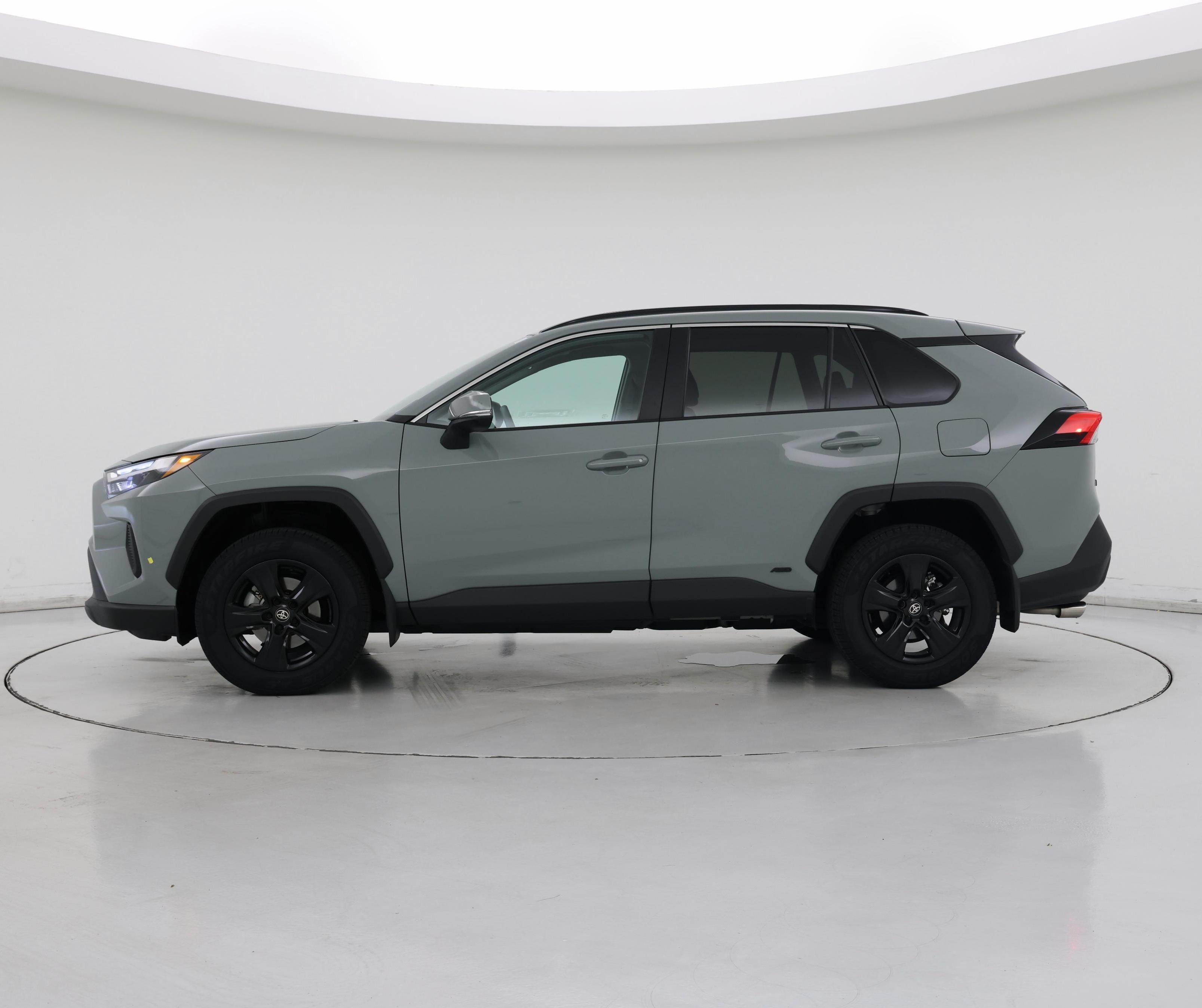Thumbnail: 2022 Toyota RAV4 - 3