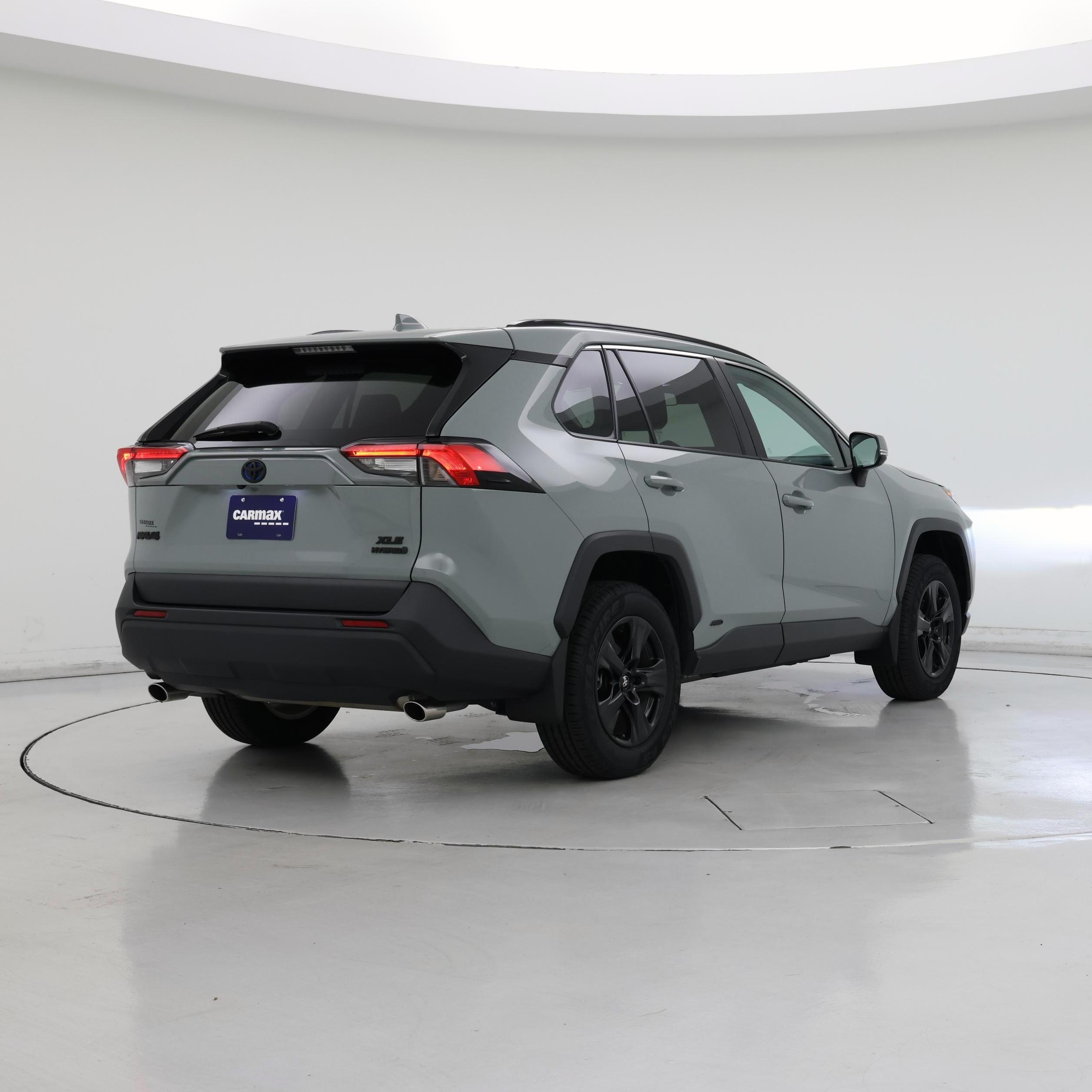 Thumbnail: 2022 Toyota RAV4 - 8