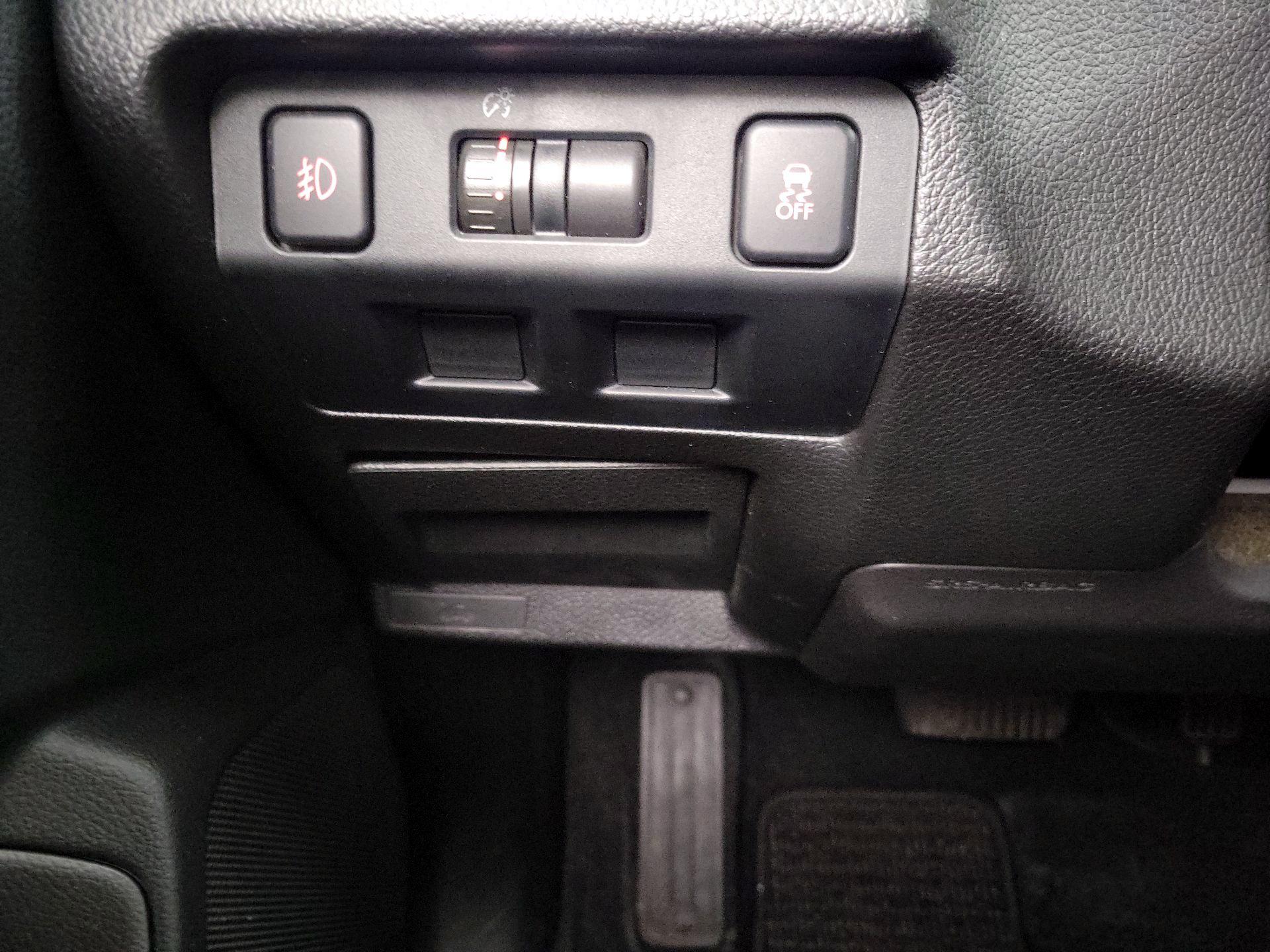 Thumbnail: 2015 Subaru Forester - 13