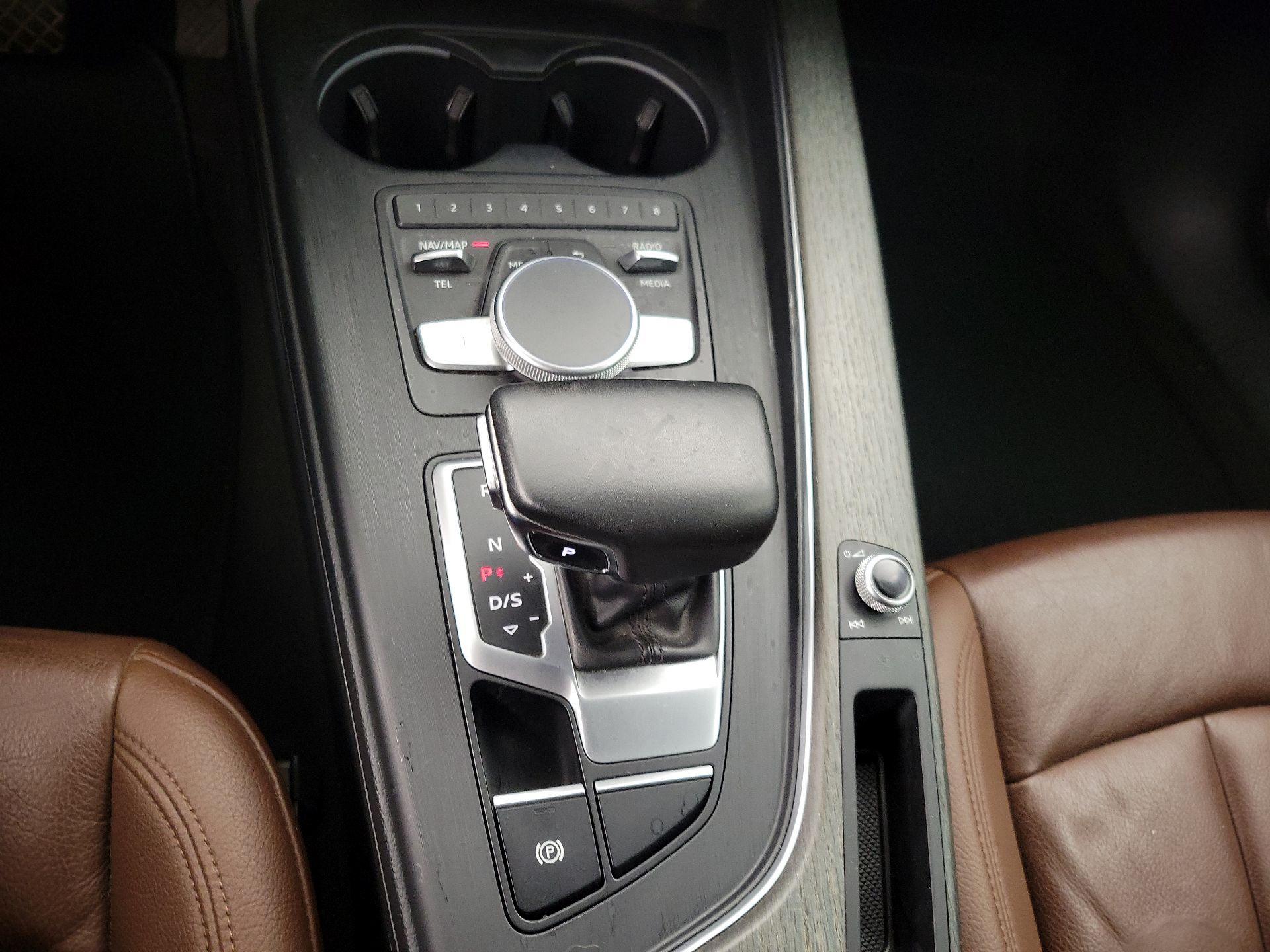 Thumbnail: 2018 Audi A4 - 17