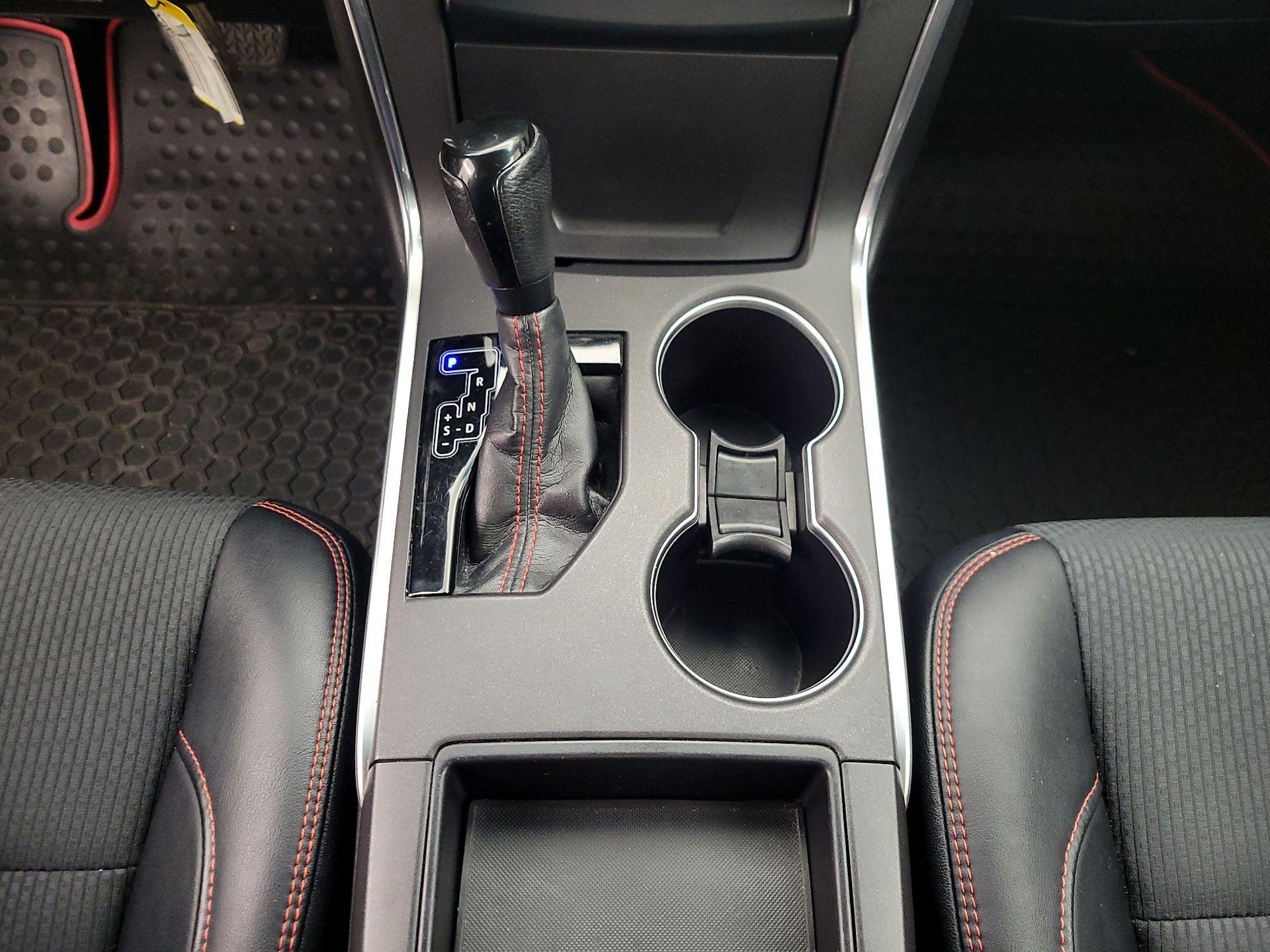 Thumbnail: 2017 Toyota Camry - 16