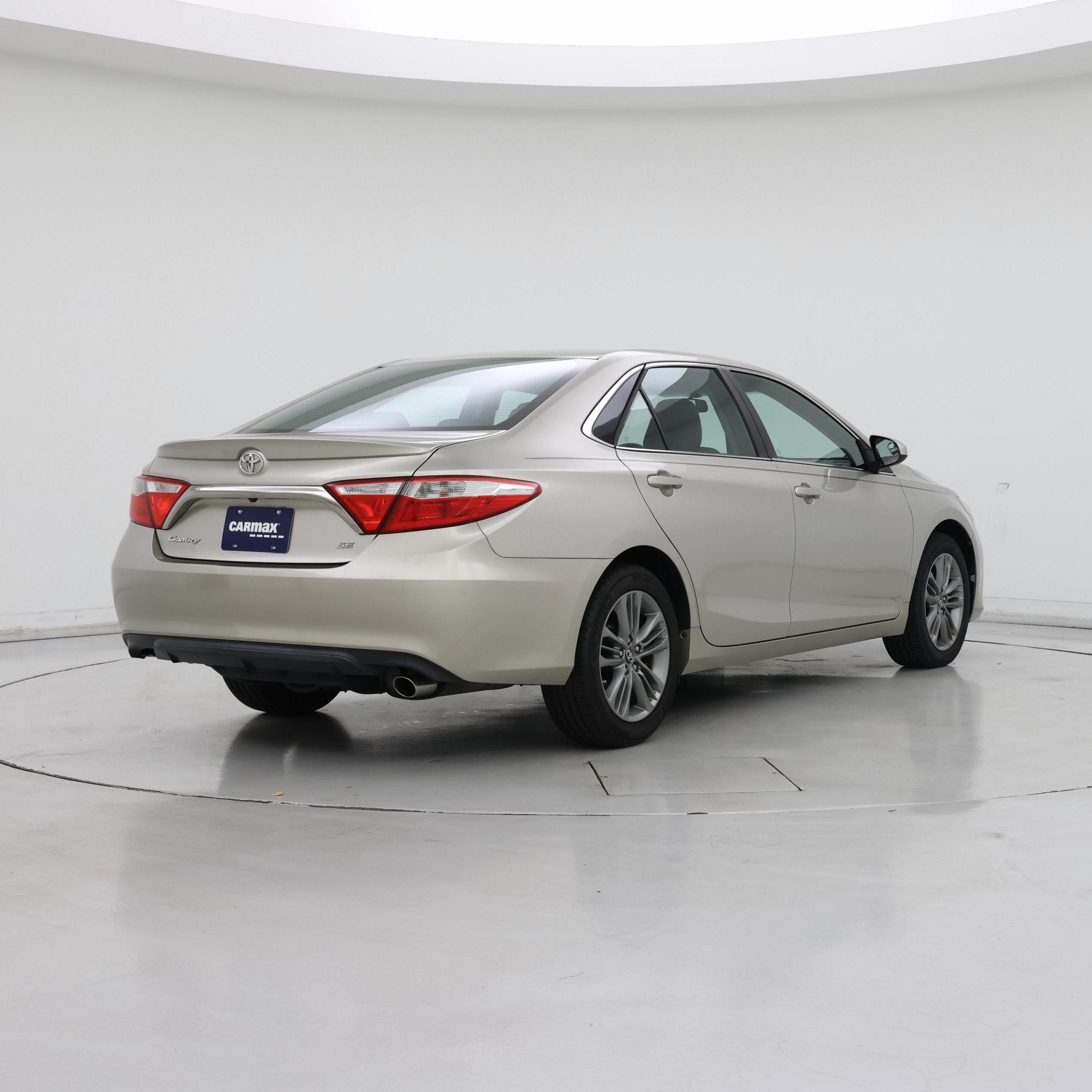 Thumbnail: 2017 Toyota Camry - 8