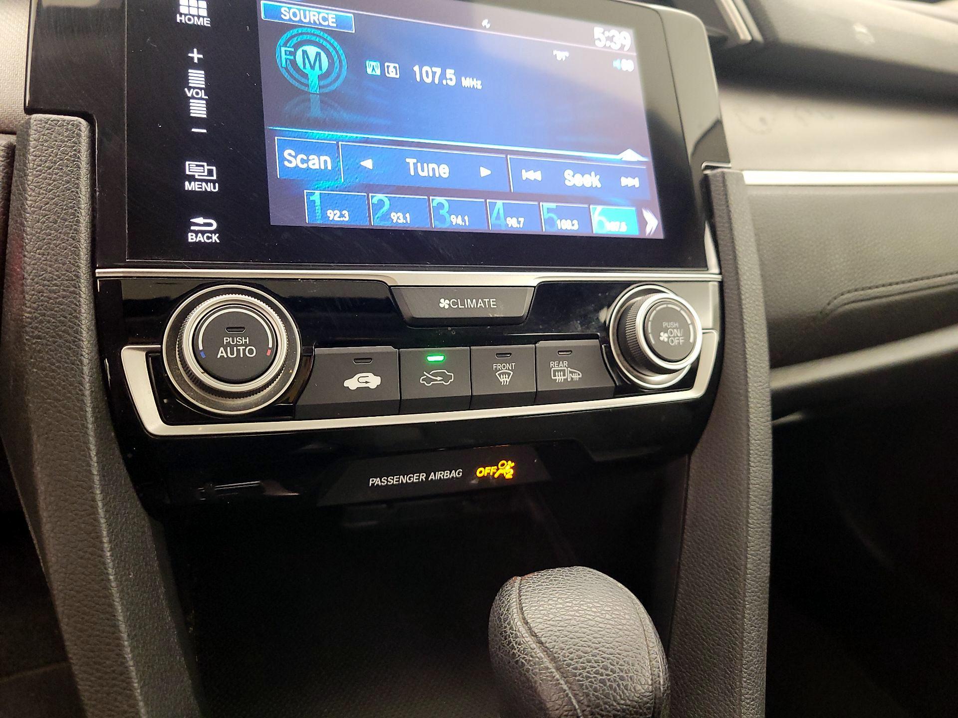 Thumbnail: 2016 Honda Civic - 16