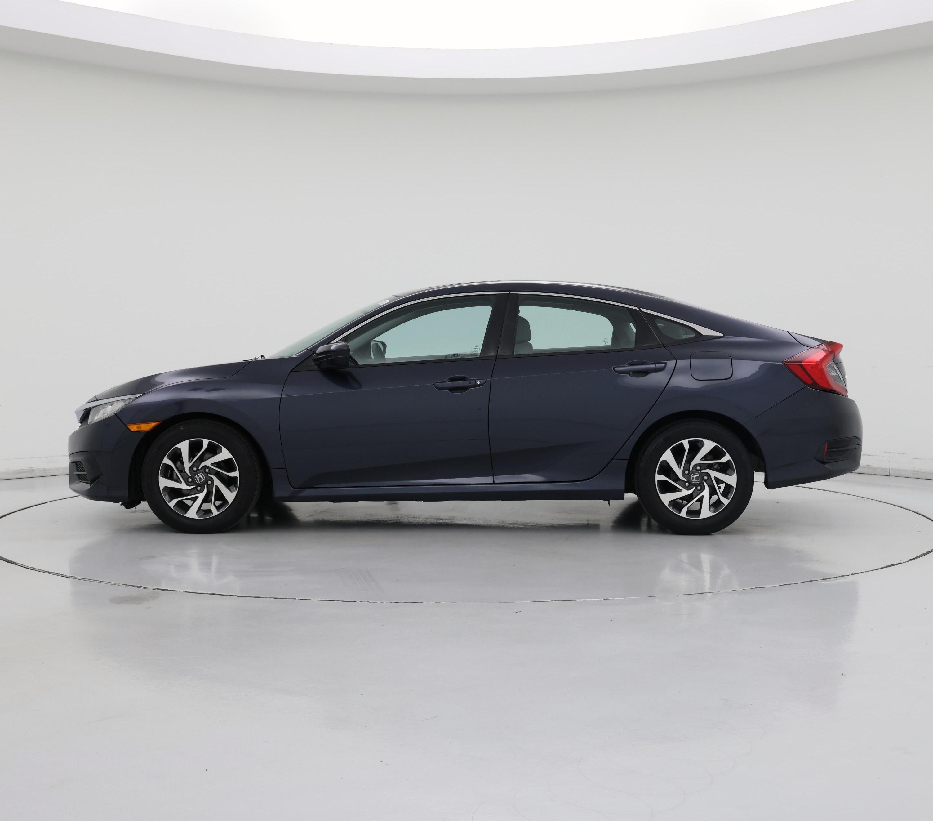 Thumbnail: 2016 Honda Civic - 3