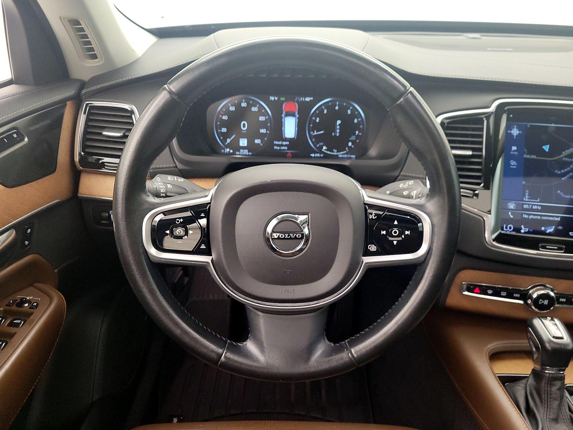 Thumbnail: 2019 Volvo XC90 - 10