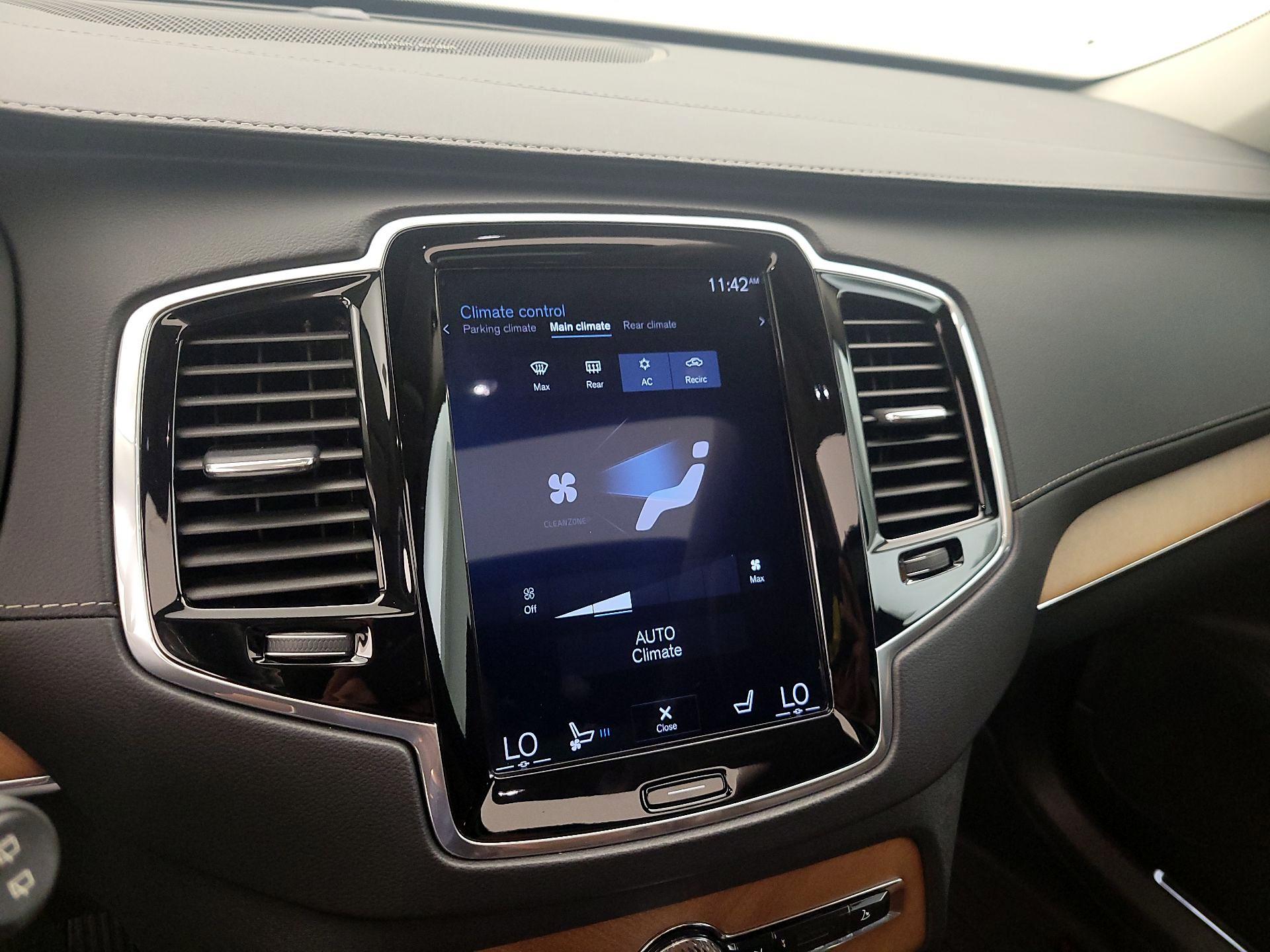 Thumbnail: 2019 Volvo XC90 - 17