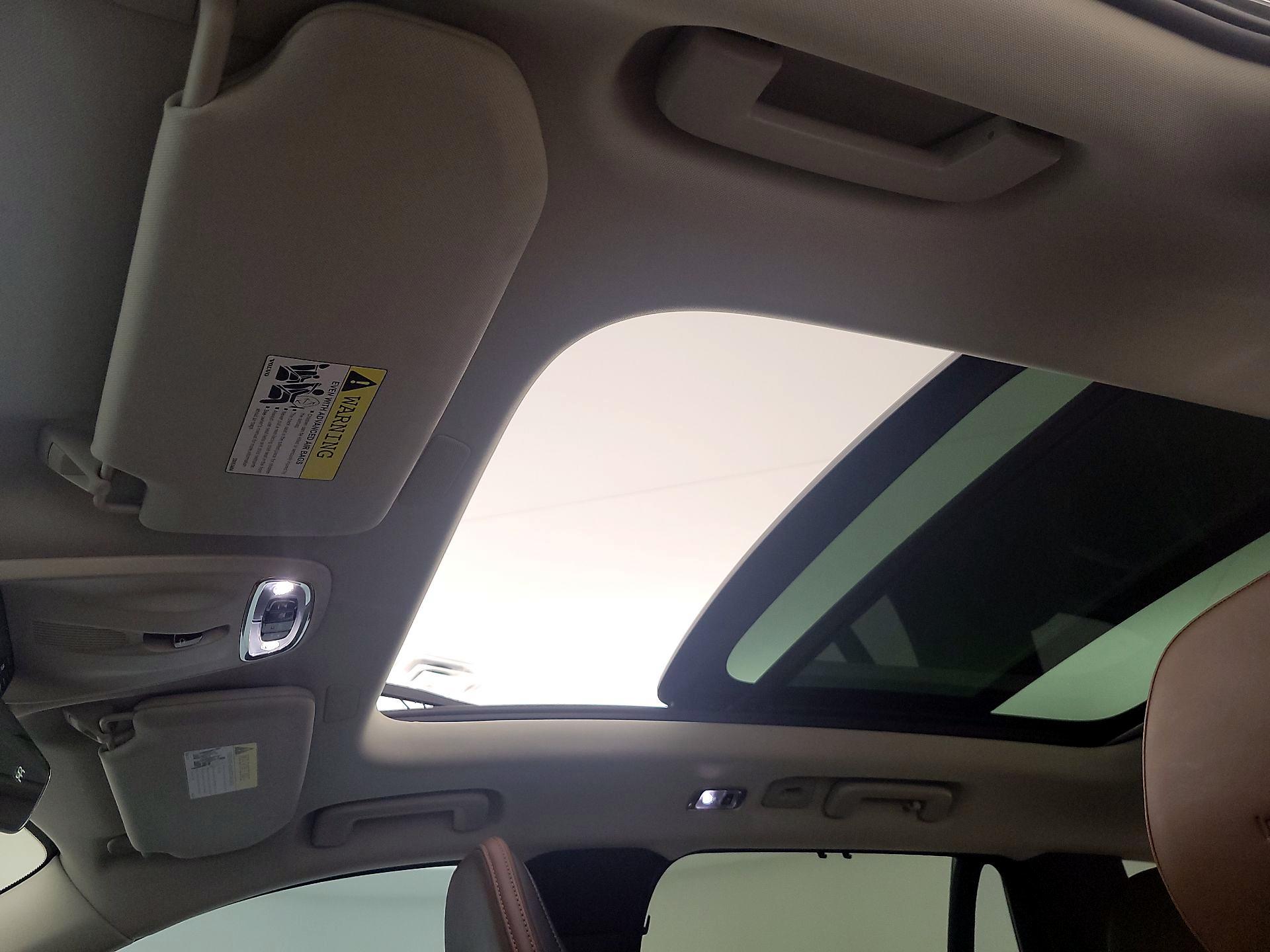 Thumbnail: 2019 Volvo XC90 - 20