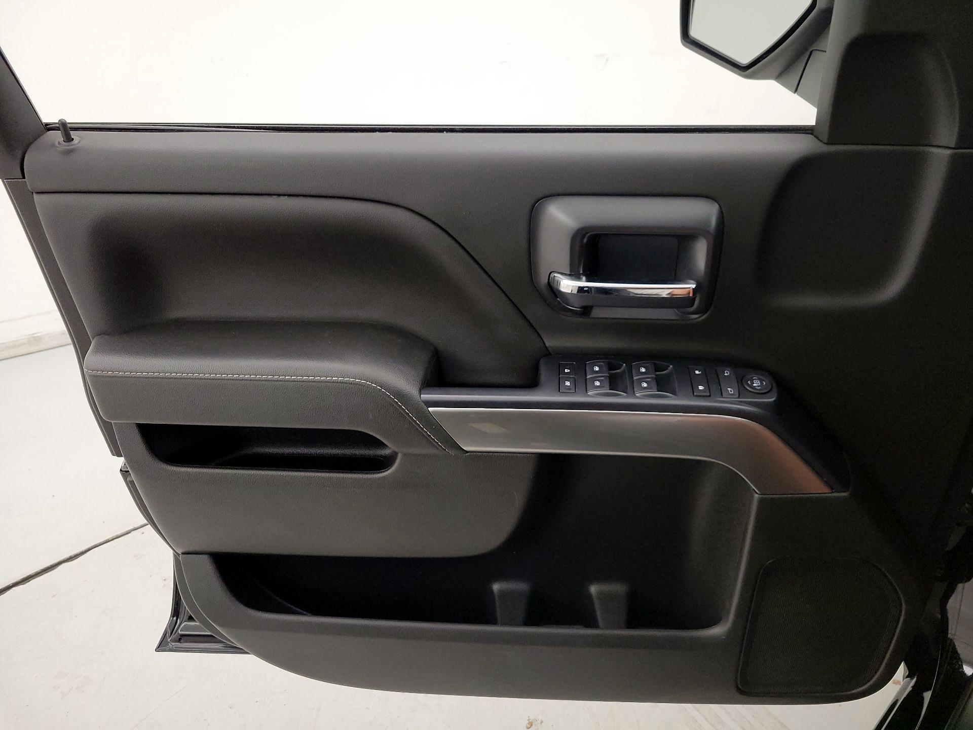 Thumbnail: 2019 Chevrolet Silverado 1500 - 12