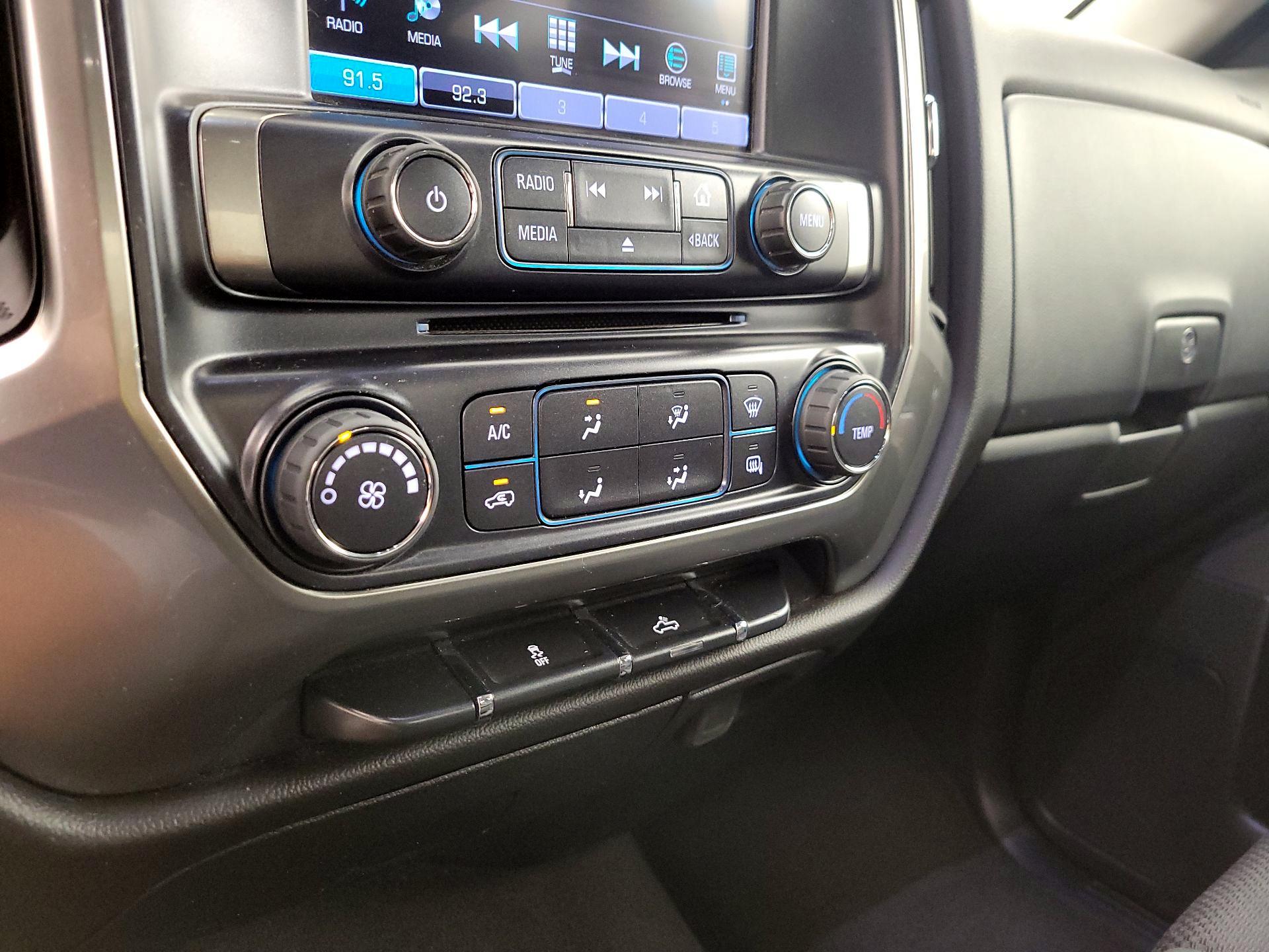 Thumbnail: 2019 Chevrolet Silverado 1500 - 16