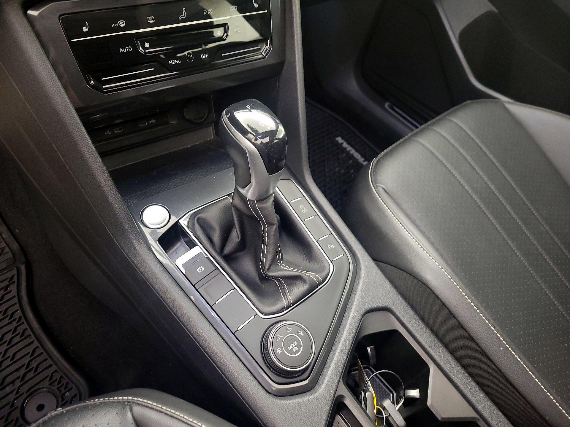 Thumbnail: 2022 Volkswagen Tiguan - 17