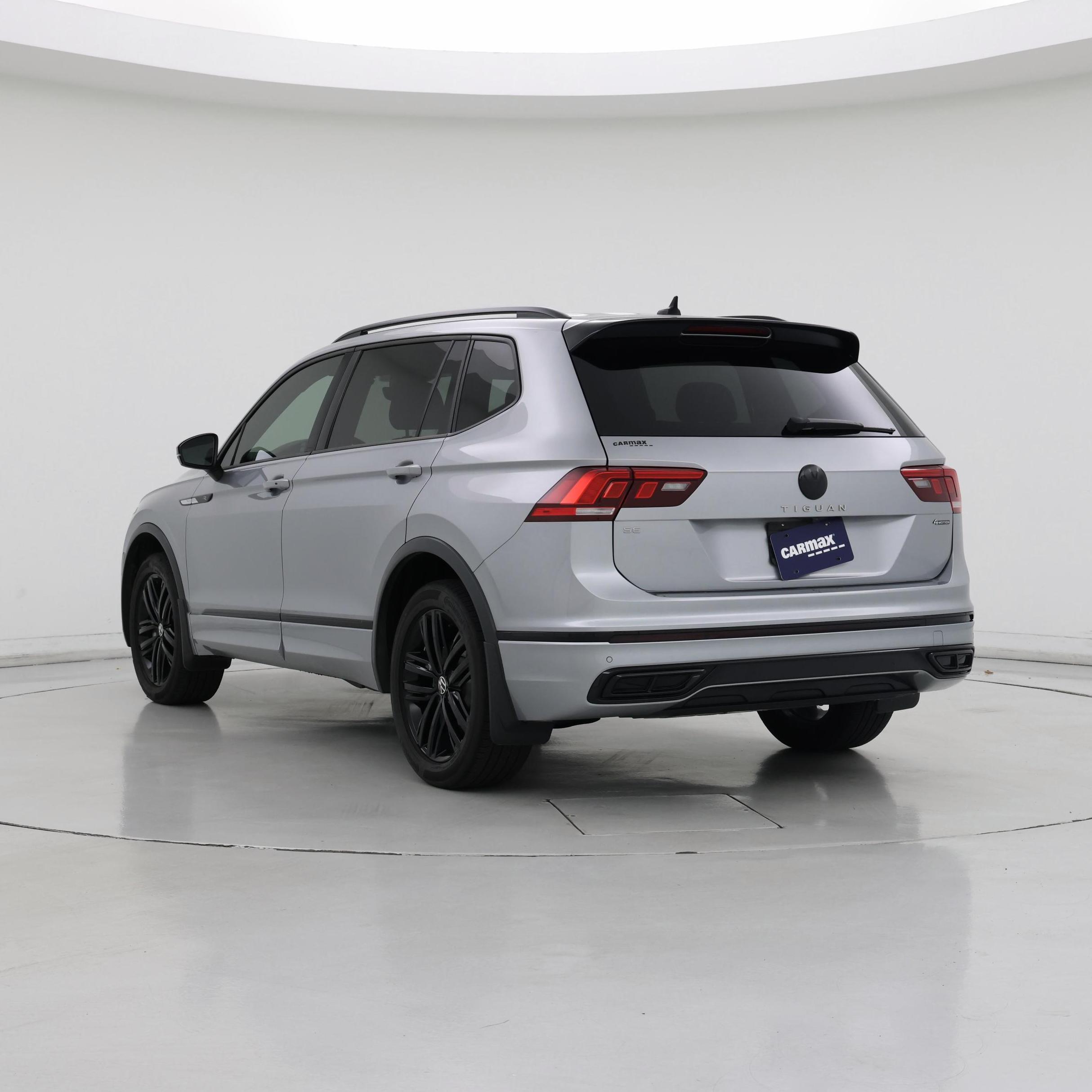 Thumbnail: 2022 Volkswagen Tiguan - 2