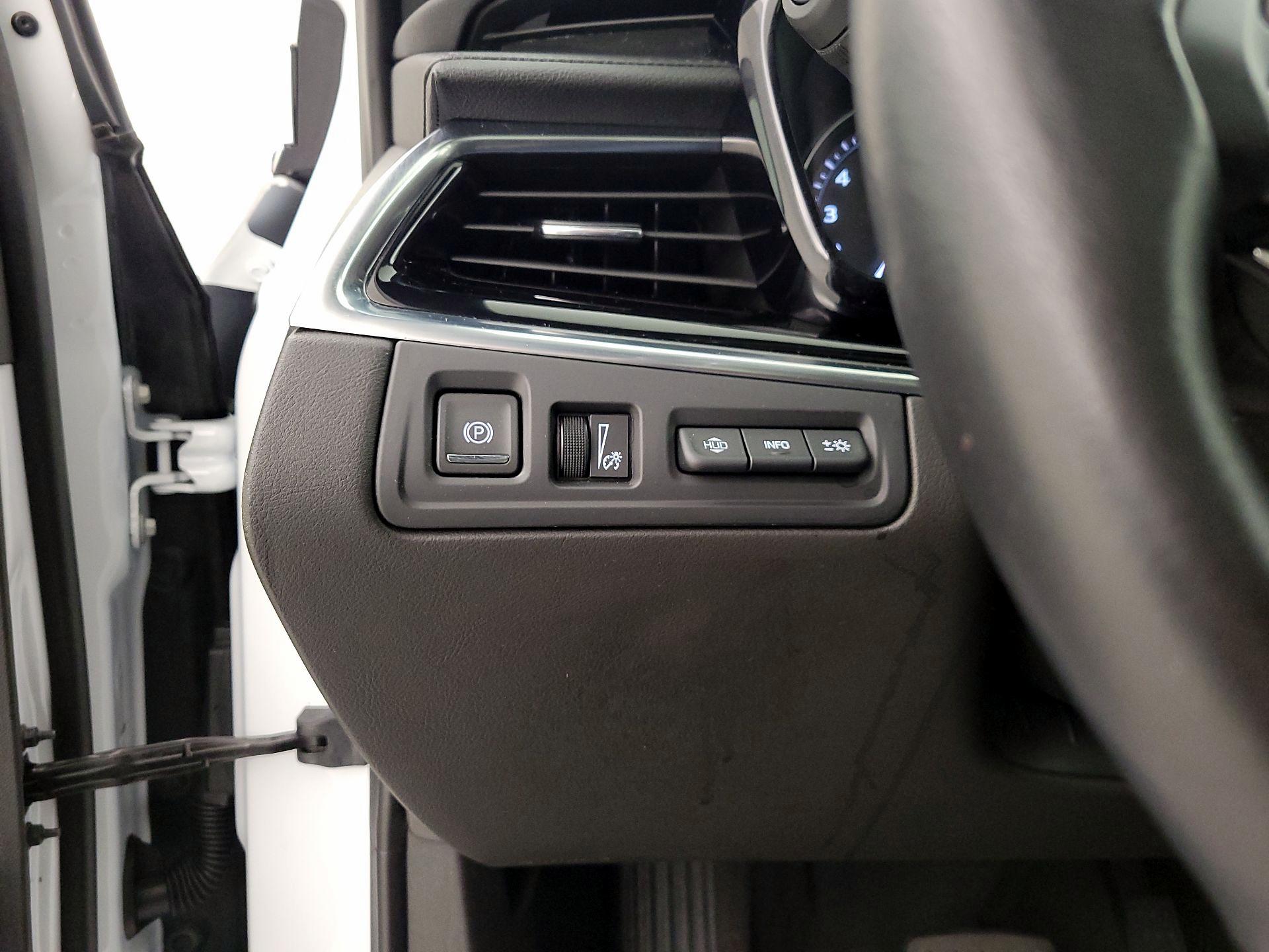 Thumbnail: 2024 Cadillac XT6 - 13