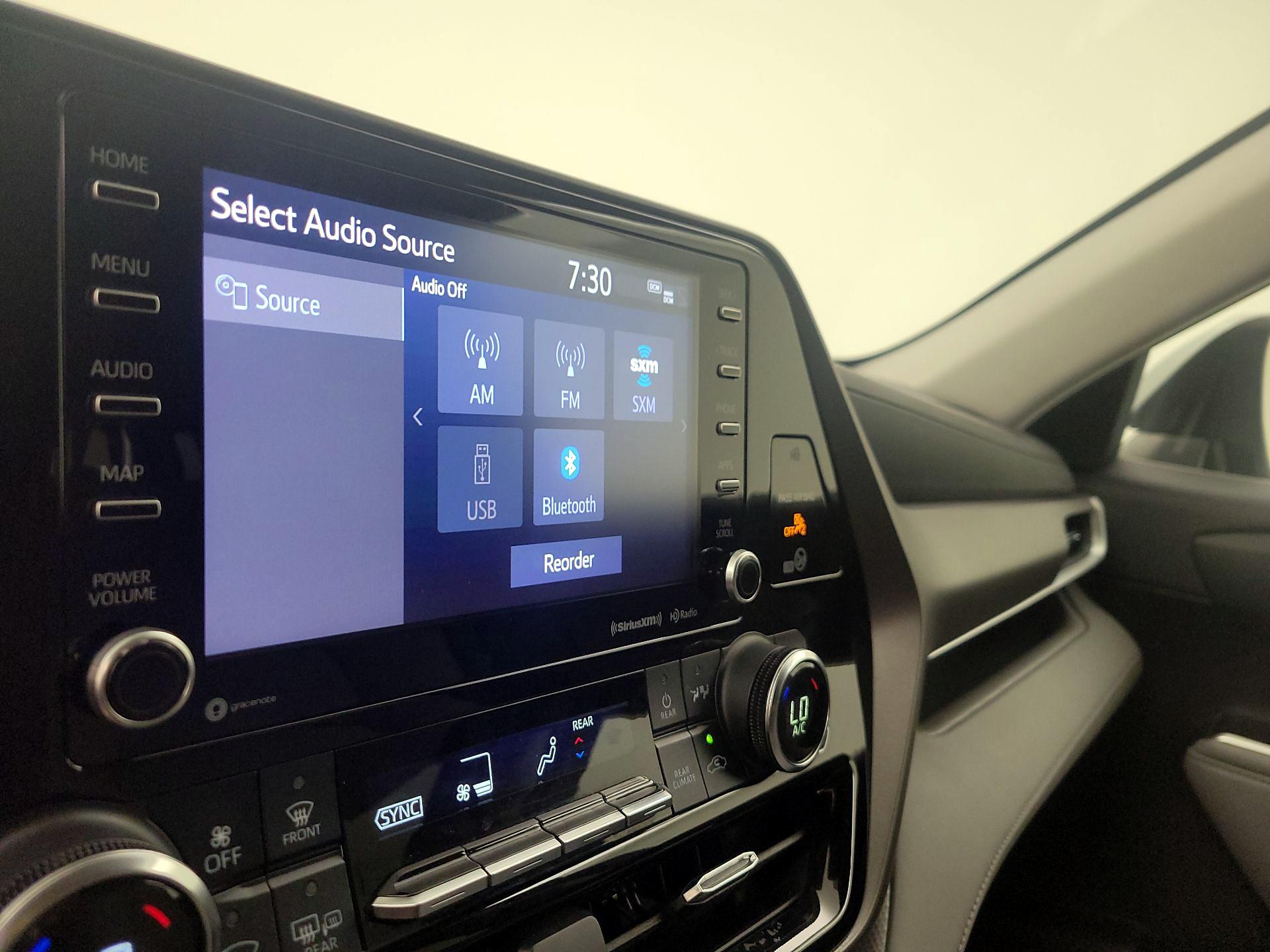 Thumbnail: 2022 Toyota Highlander - 15