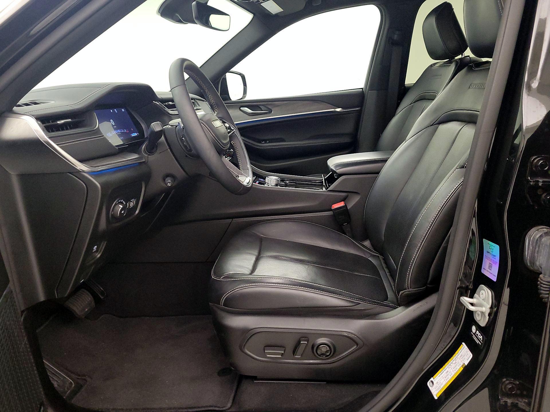 Thumbnail: 2023 Jeep Grand Cherokee L - 11