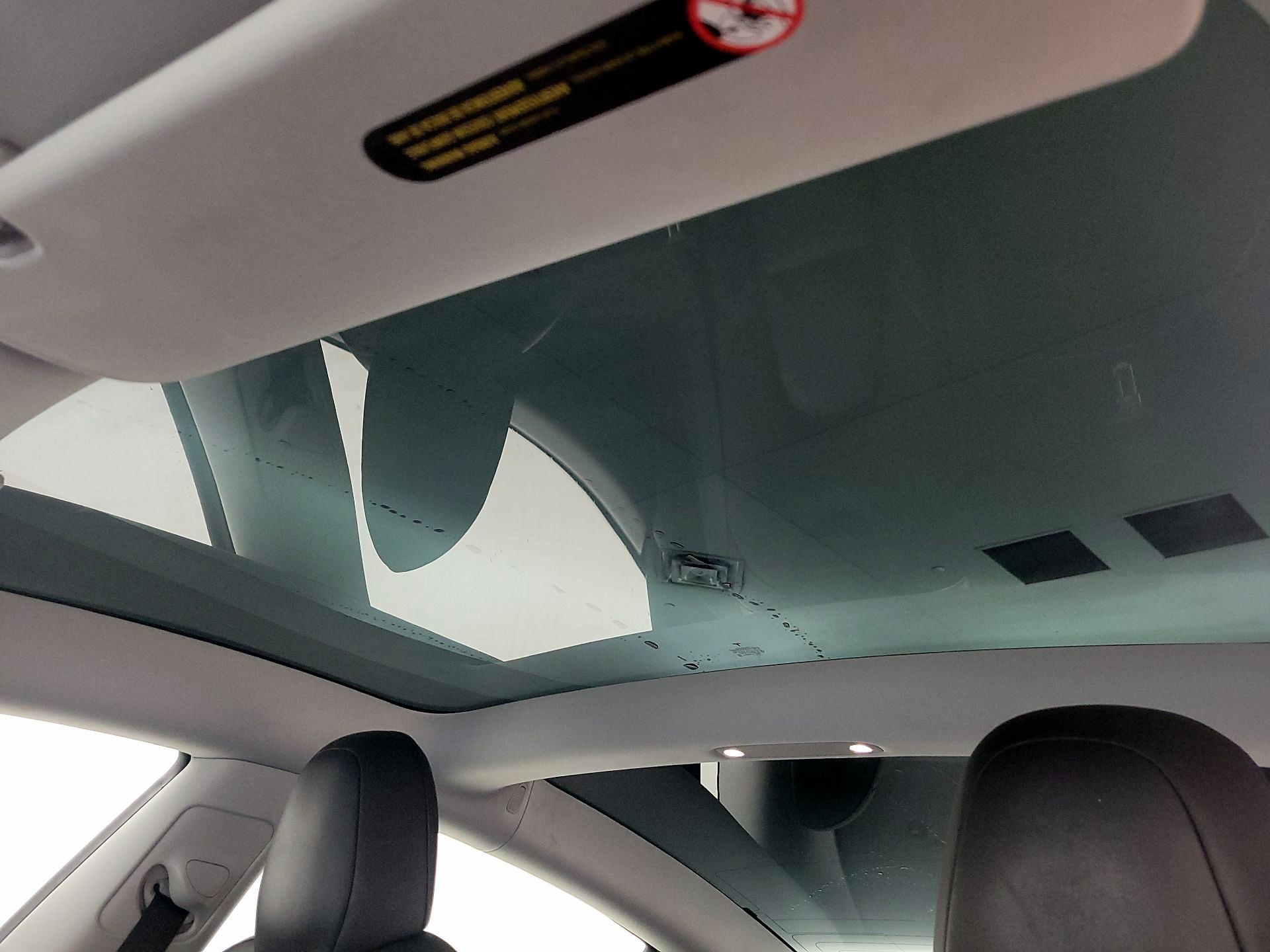 Thumbnail: 2020 Tesla Model 3 - 18