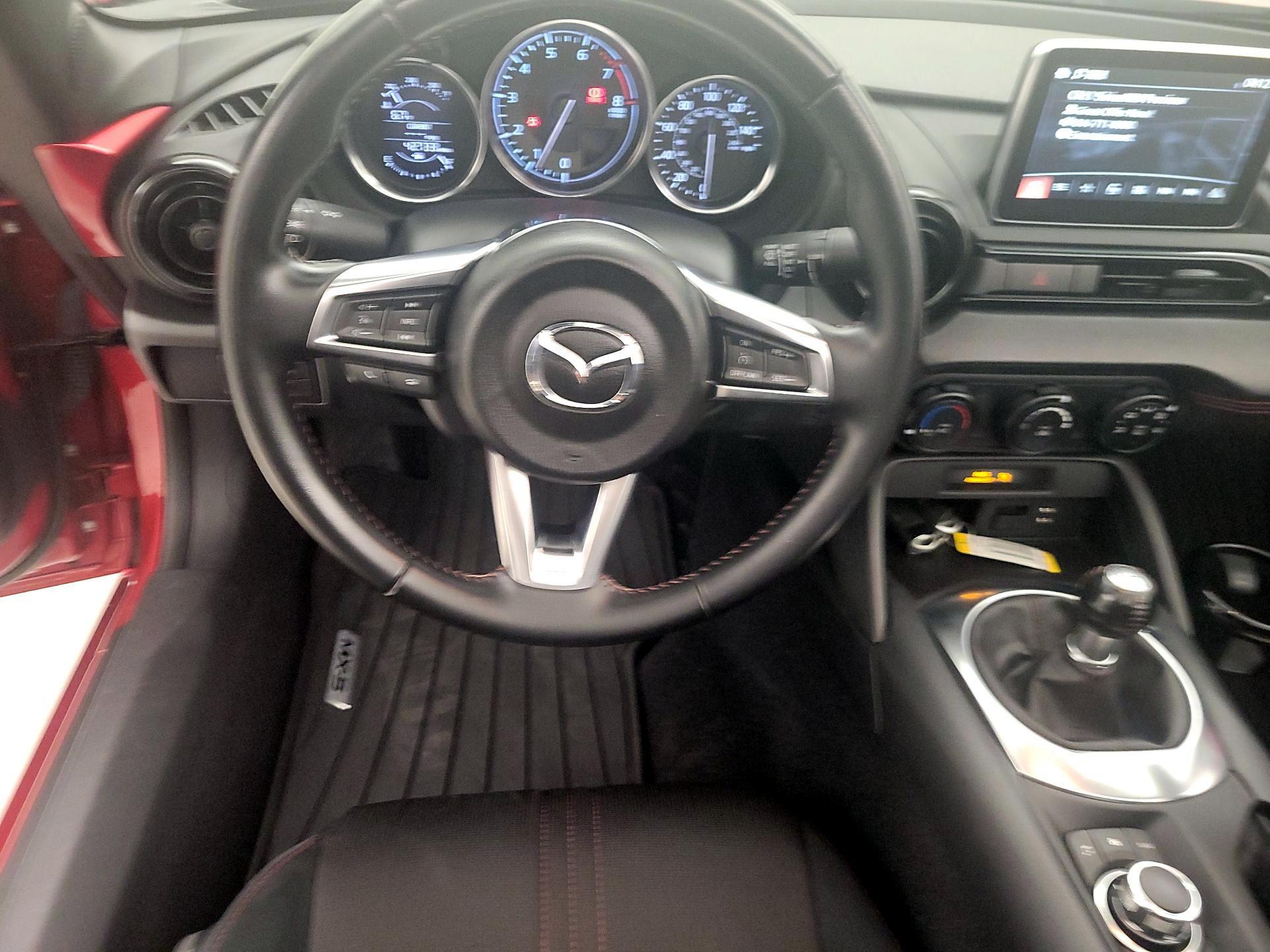 Thumbnail: 2016 Mazda MX-5 Miata - 10