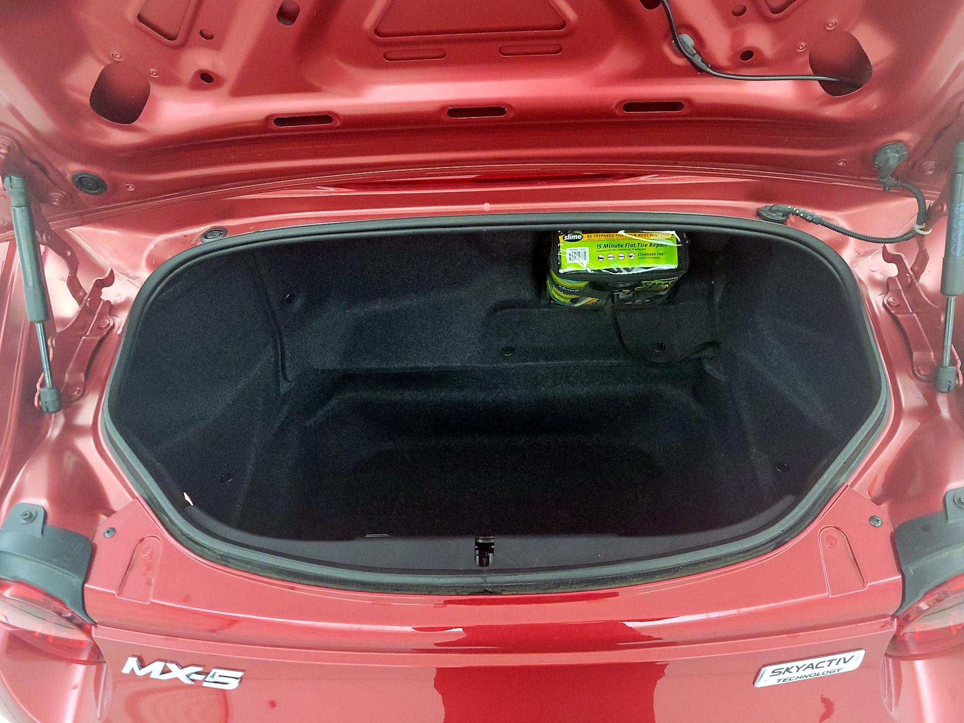 Thumbnail: 2016 Mazda MX-5 Miata - 17