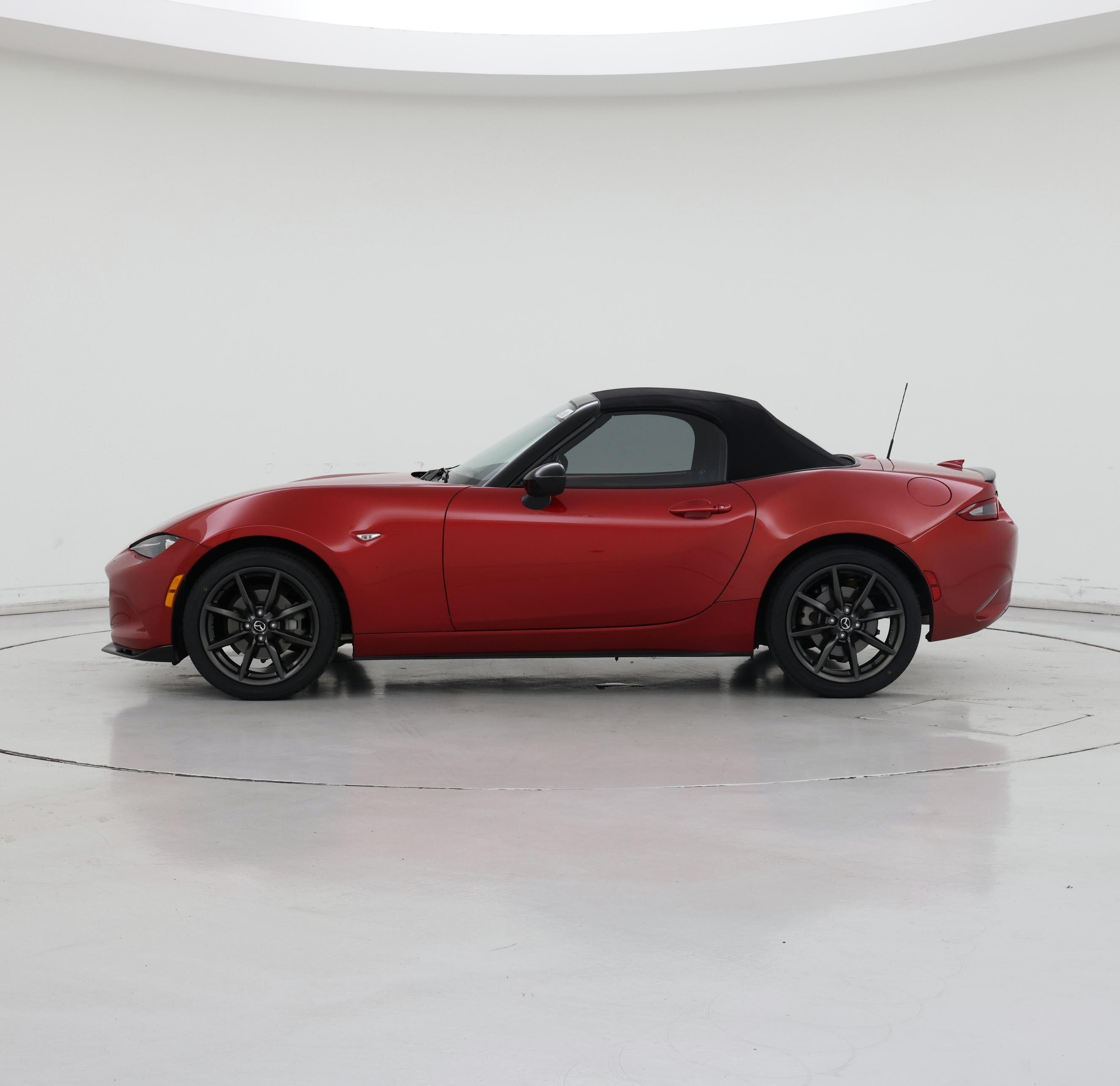 Thumbnail: 2016 Mazda MX-5 Miata - 3