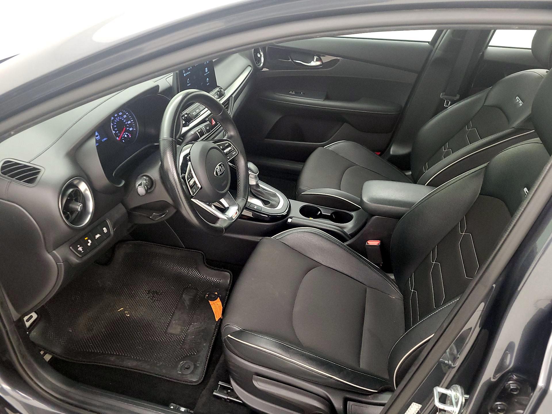 Thumbnail: 2021 Kia Forte - 11