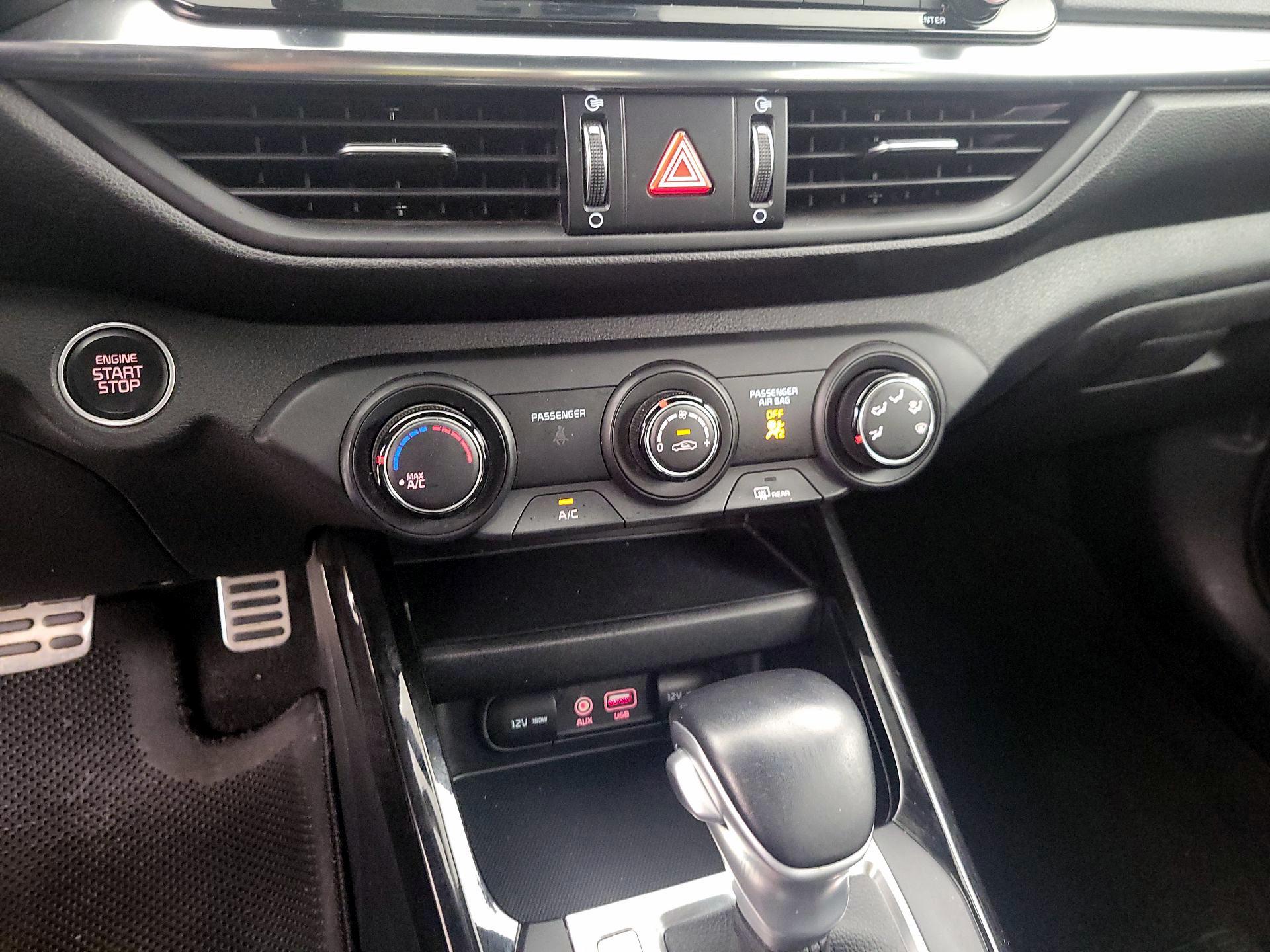 Thumbnail: 2021 Kia Forte - 16
