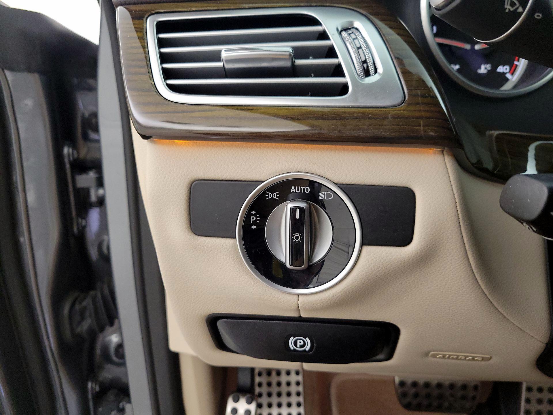 Thumbnail: 2018 Mercedes-Benz CLS - 13