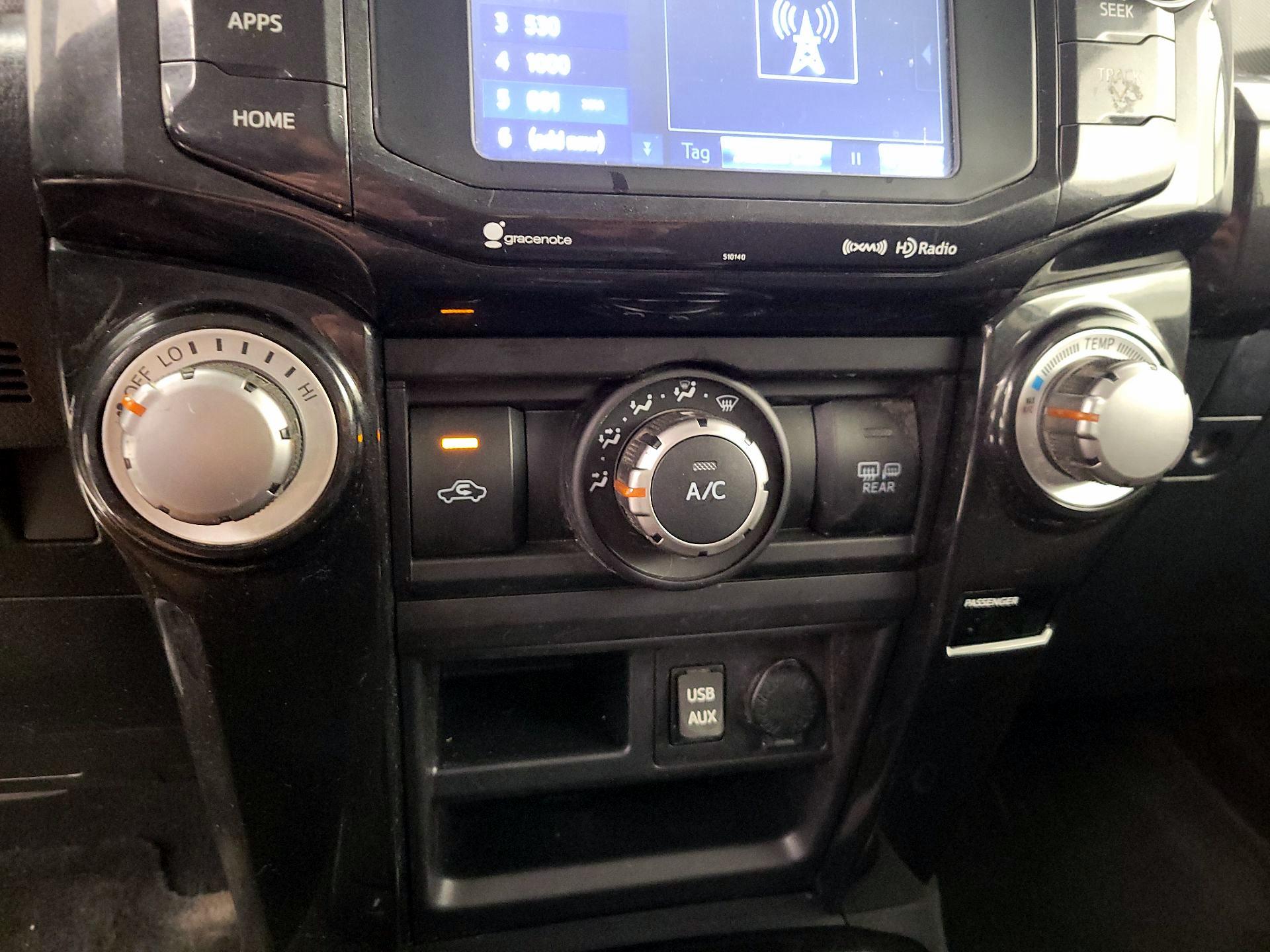 Thumbnail: 2016 Toyota 4Runner - 16