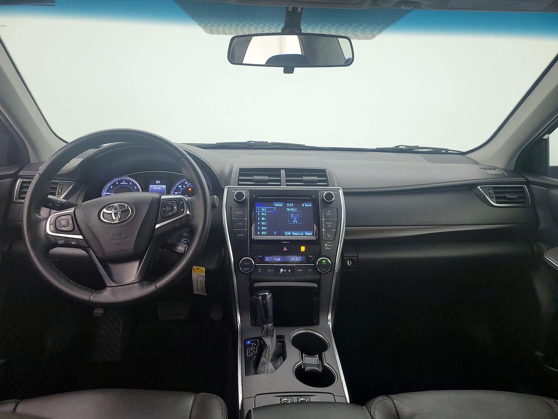 Thumbnail: 2016 Toyota Camry - 9