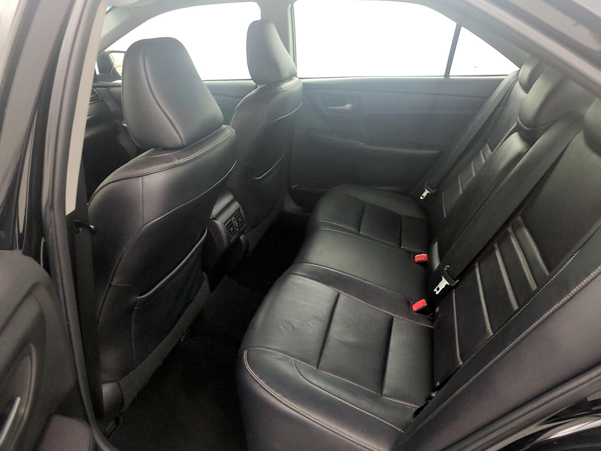 Thumbnail: 2016 Toyota Camry - 19