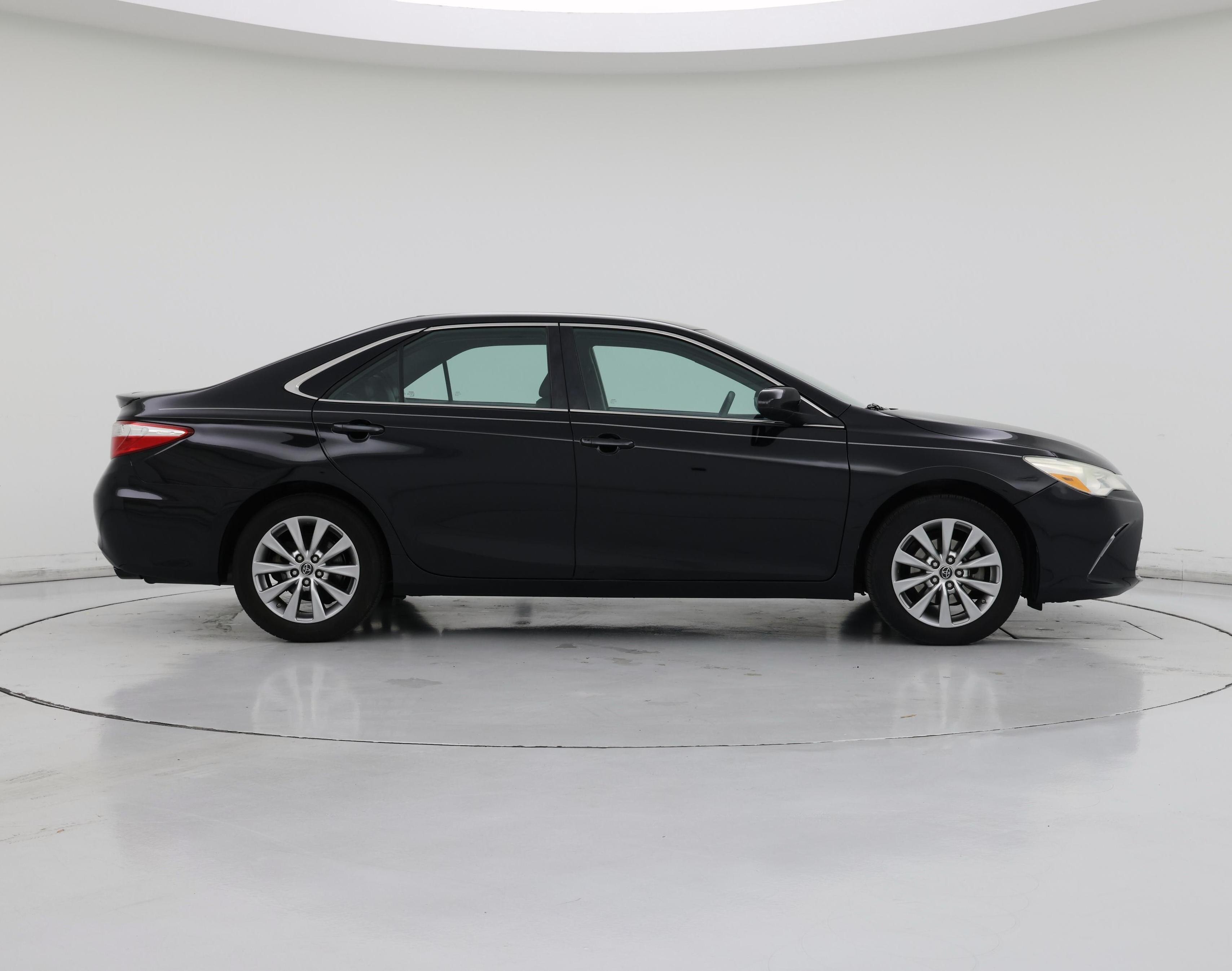 Thumbnail: 2016 Toyota Camry - 7