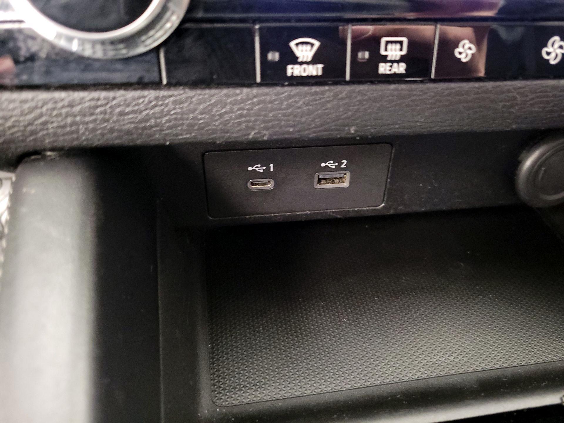 Thumbnail: 2022 Mitsubishi Outlander - 18