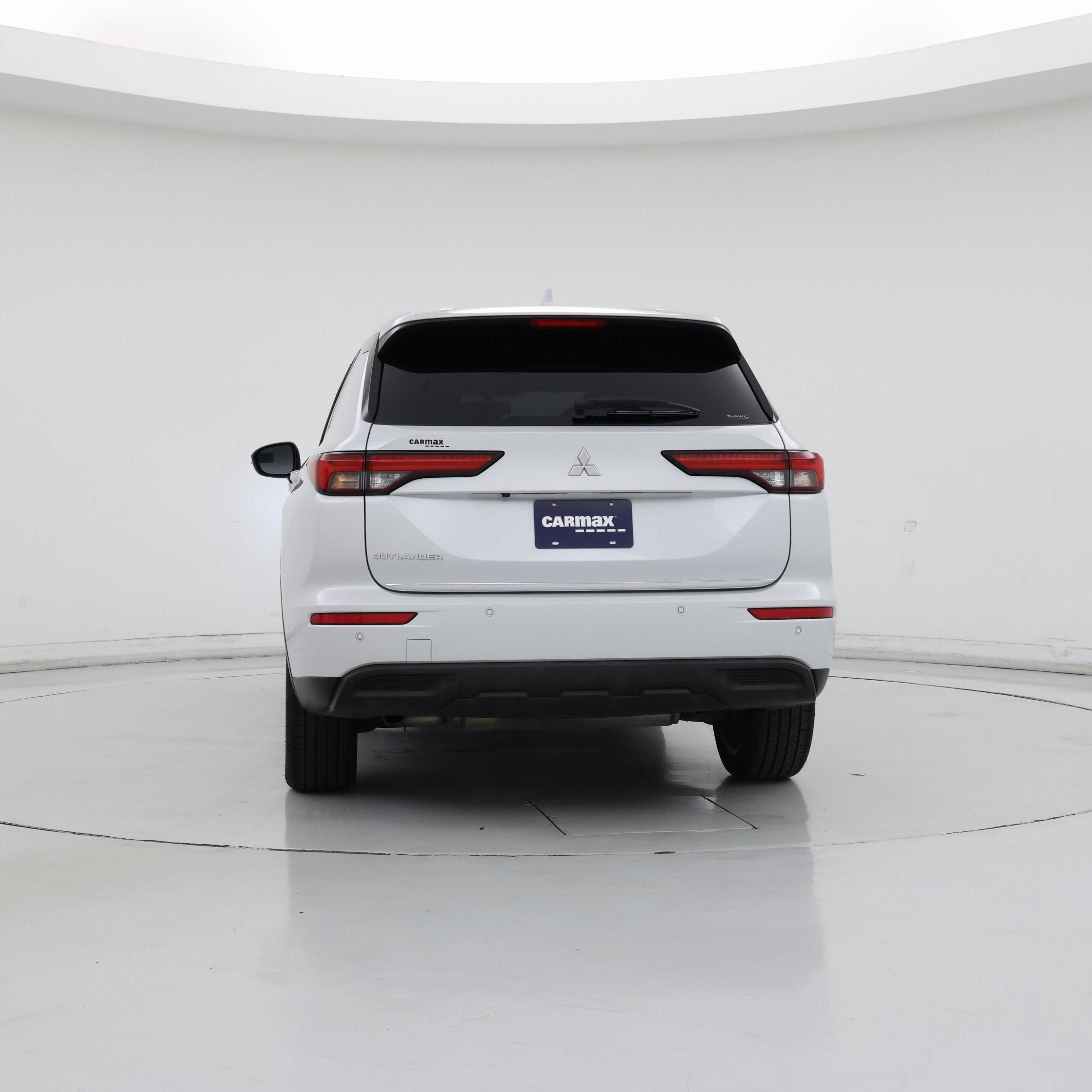 Thumbnail: 2022 Mitsubishi Outlander - 6